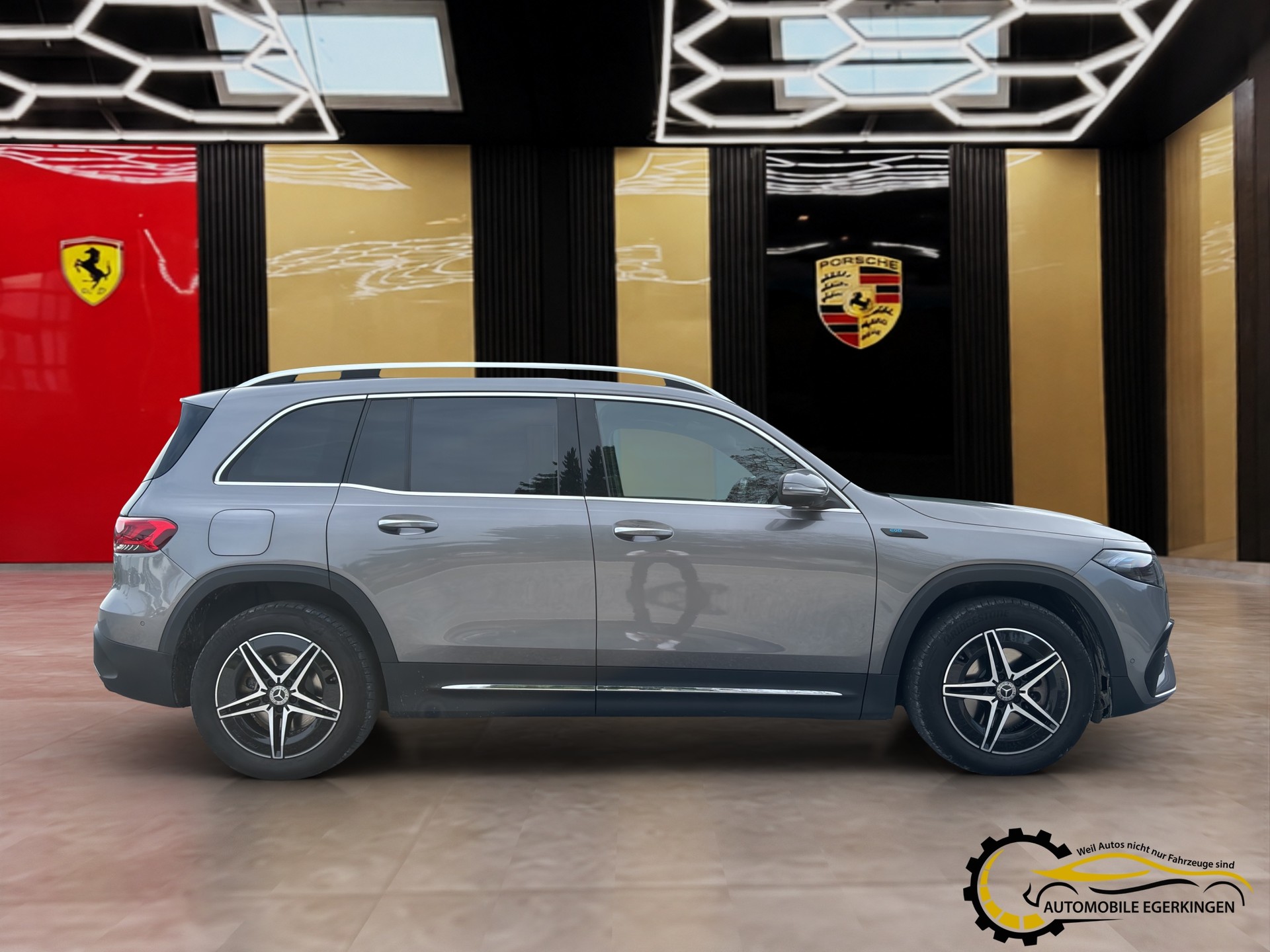 MERCEDES-BENZ EQB 350 AMG Line 4matic-image-3