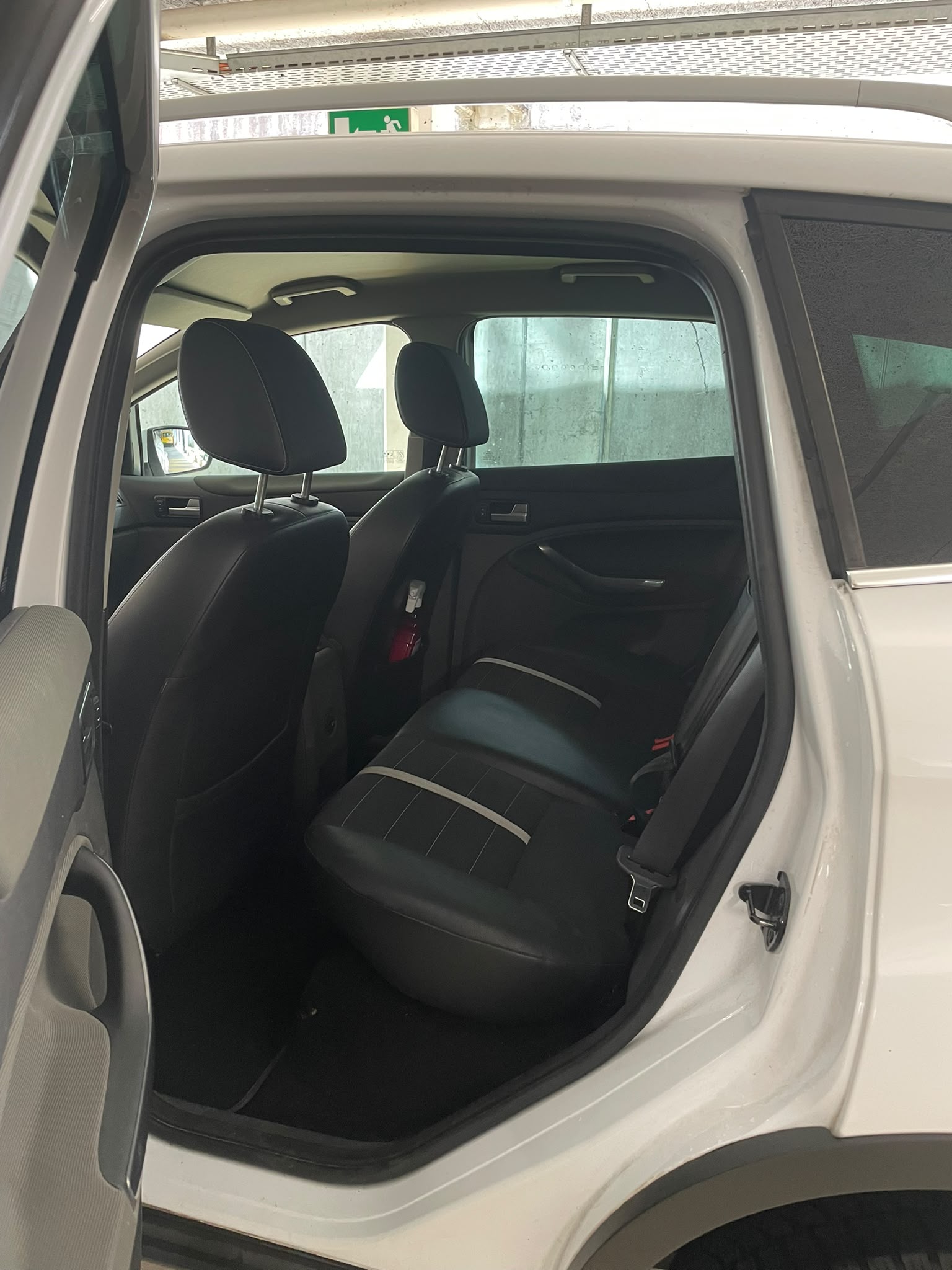 FORD Kuga 2.0 TDCi Titanium 4WD Automatik // MFK NEU-image-10