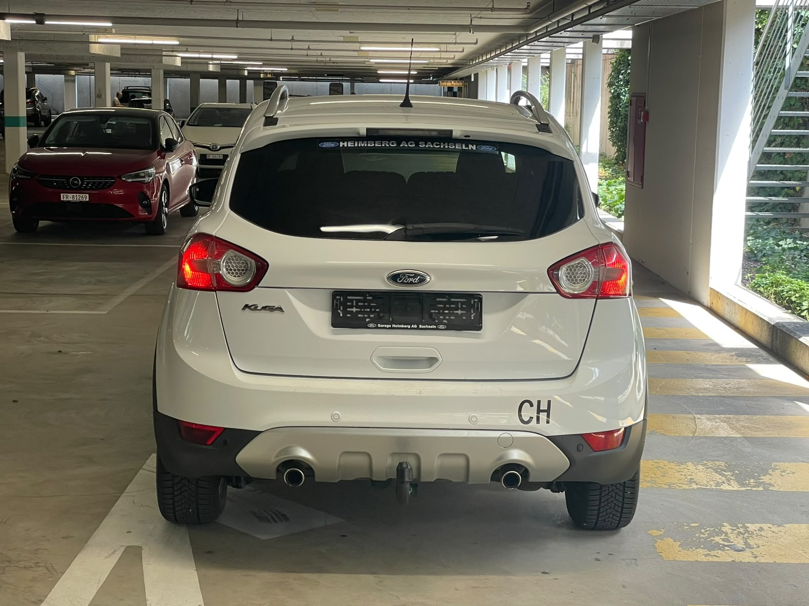 FORD Kuga 2.0 TDCi Titanium 4WD Automatik // MFK NEU-image-4