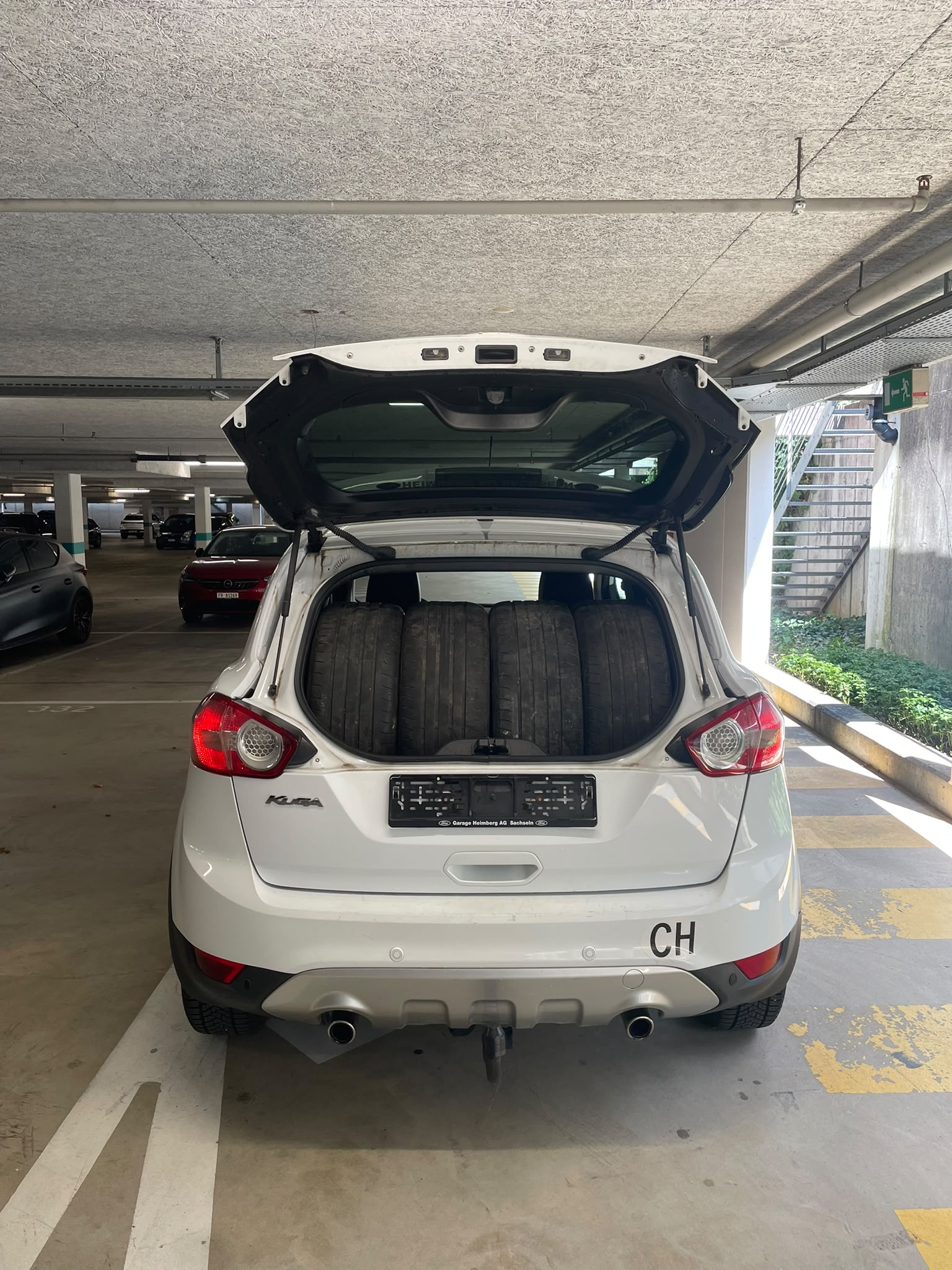 FORD Kuga 2.0 TDCi Titanium 4WD Automatik // MFK NEU-image-13