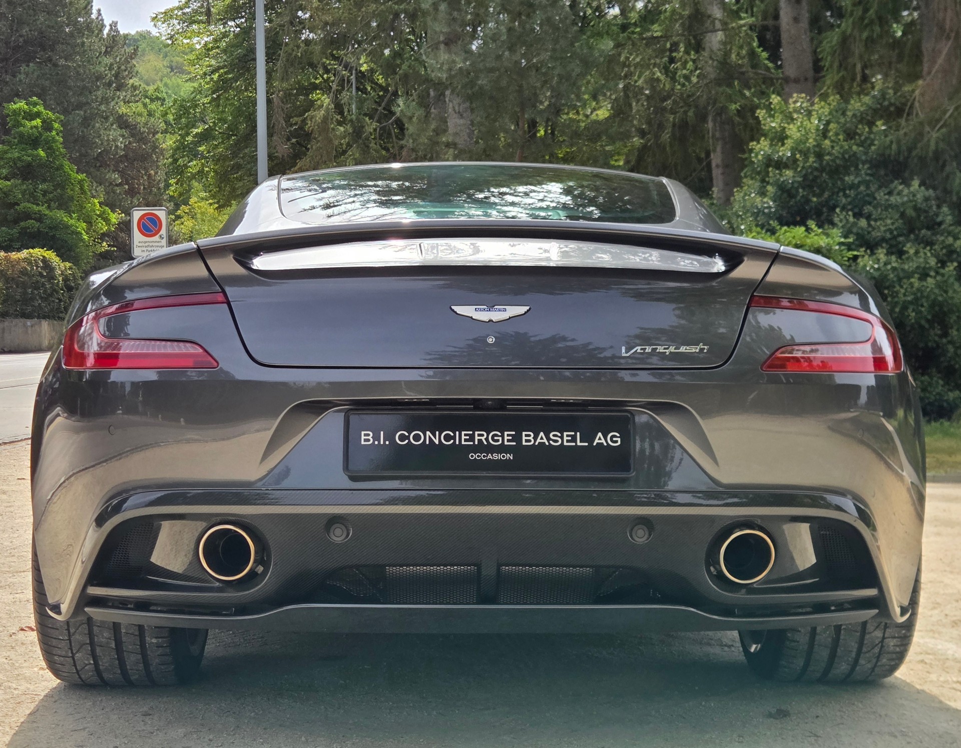 ASTON MARTIN Vanquish V12 5.9-48 Touchtronic 3-image-3