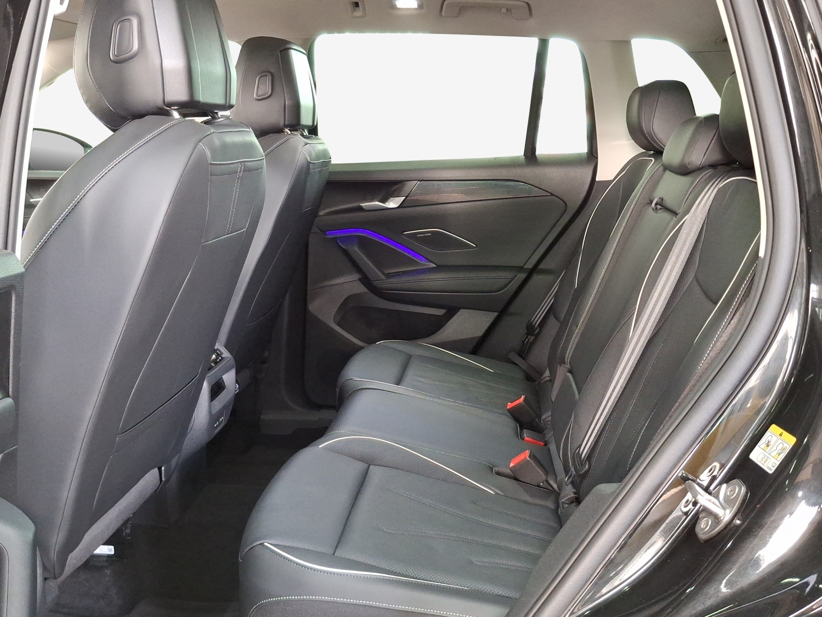 VW Tiguan 2.0 TSI DSG Life 4Motion-image-11