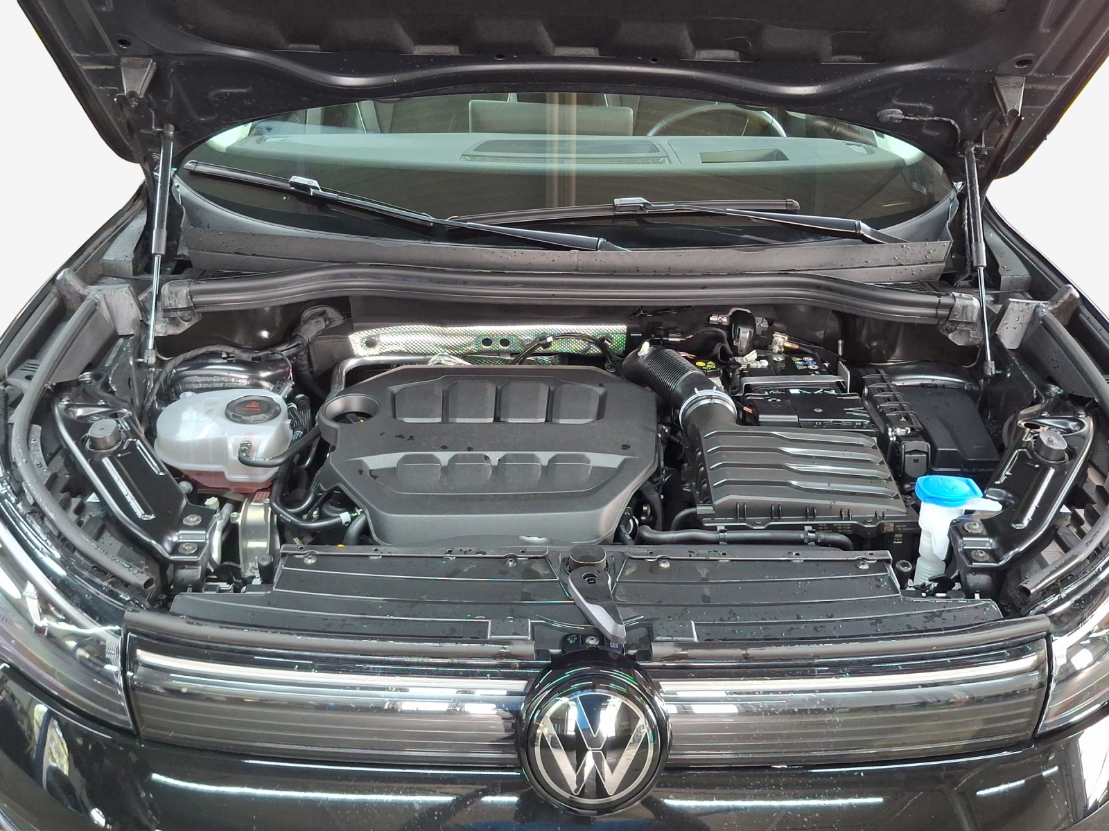VW Tiguan 2.0 TSI DSG Life 4Motion-image-15