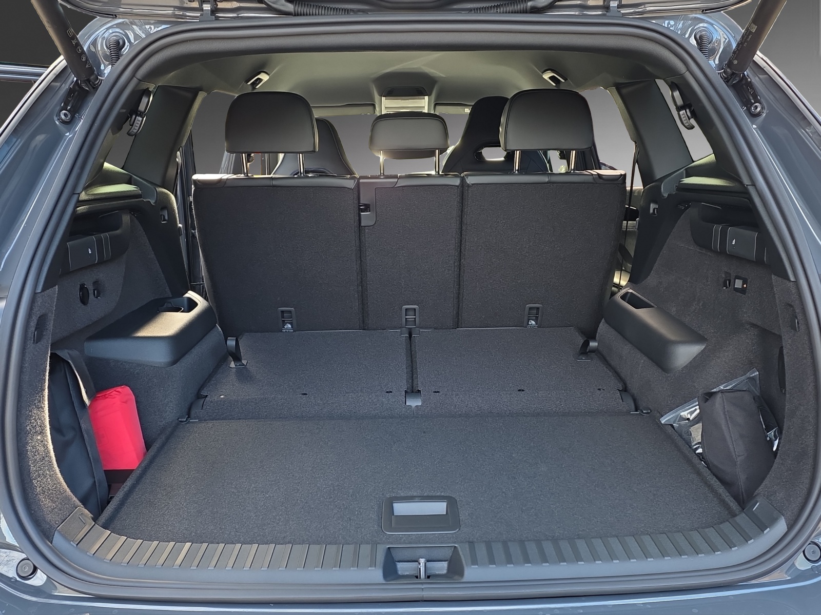VW Tayron 2.0 TDI SCR R-Line 4Motion DSG-image-9