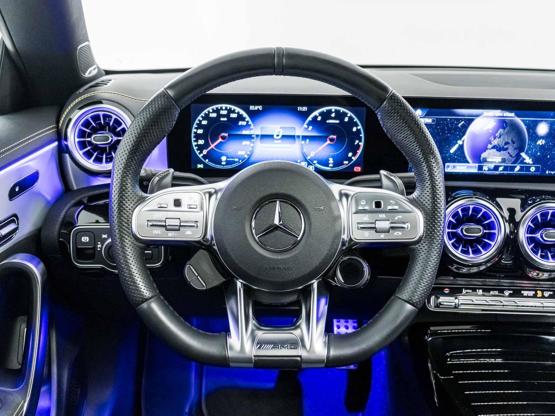 MERCEDES-BENZ CLA 45 AMG S 4MATIC+ Coupé-image-10