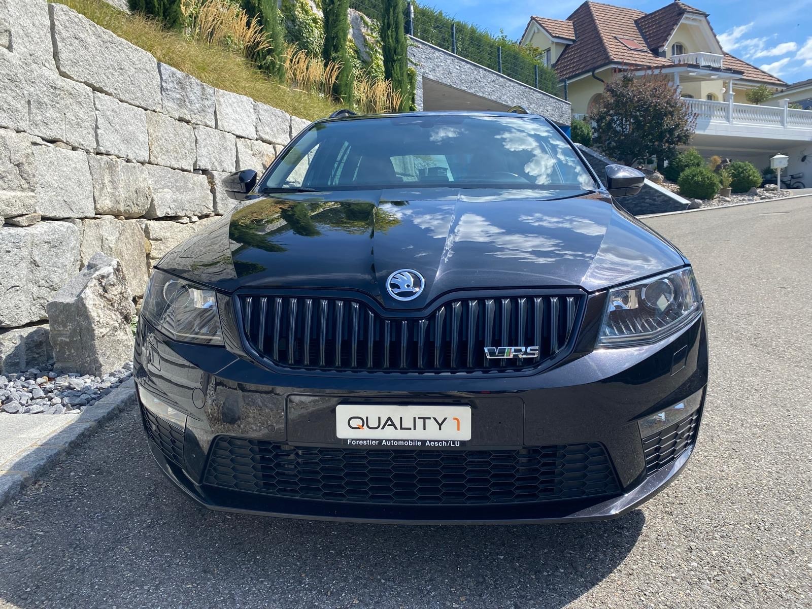 SKODA Octavia Combi 2.0 TSI RS 230 DSG-image-4