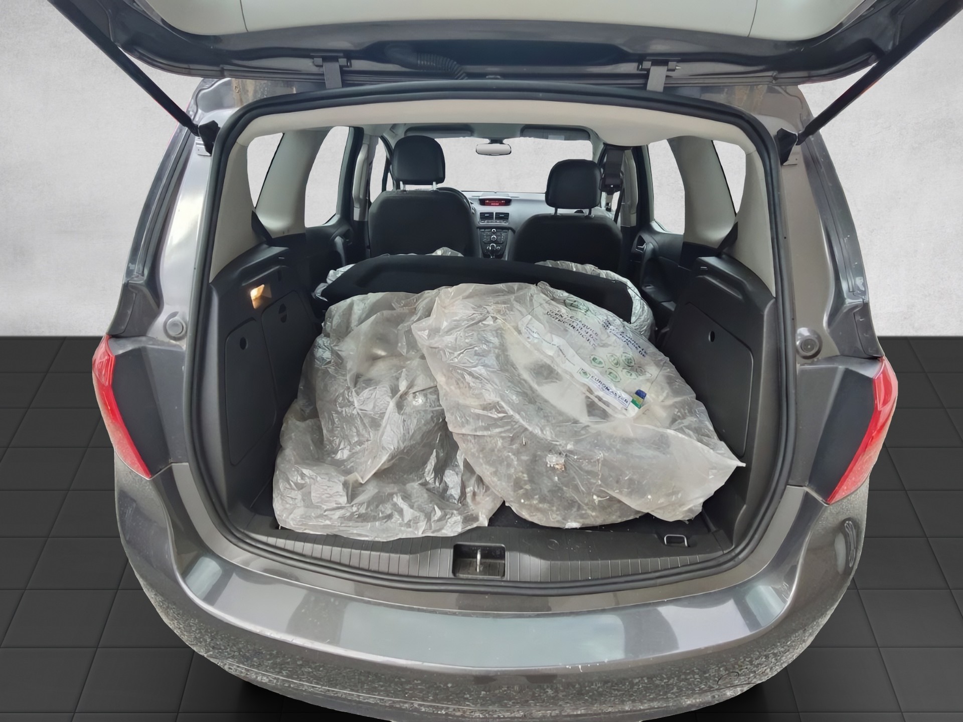 OPEL Meriva 1.4 Turbo Cosmo-image-11
