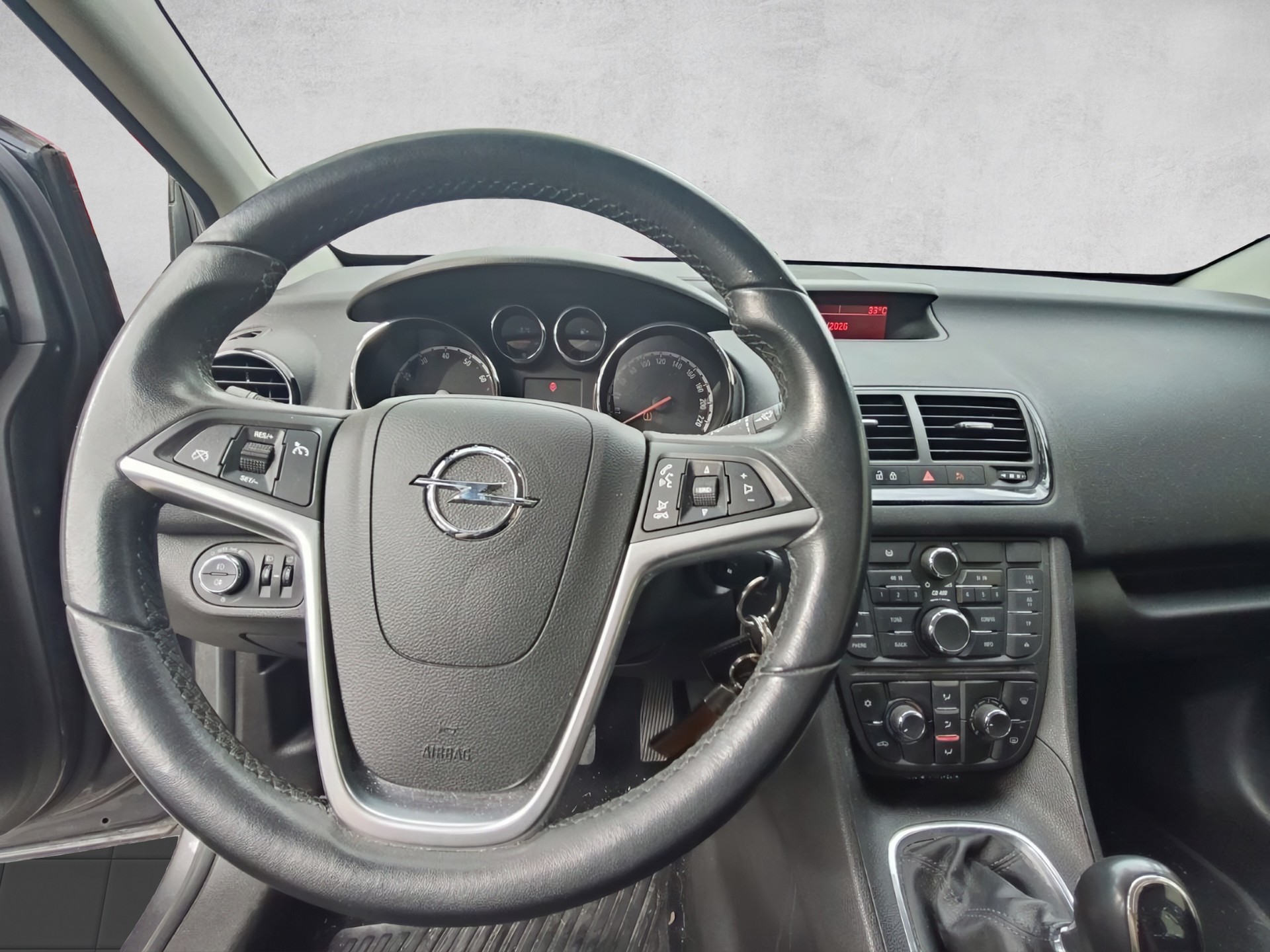 OPEL Meriva 1.4 Turbo Cosmo-image-7