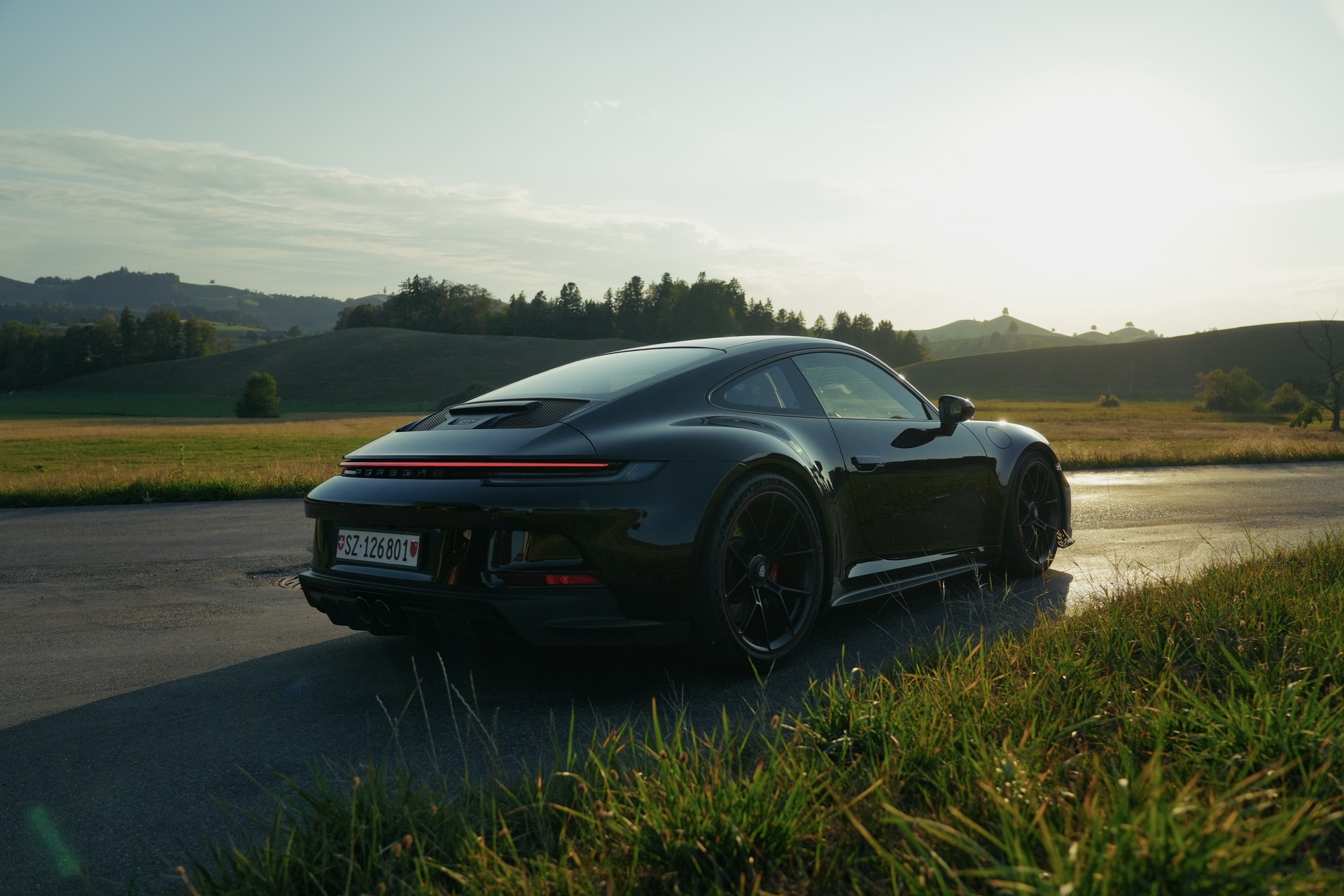 PORSCHE 4.0 GT3 Touring PDK-image-1