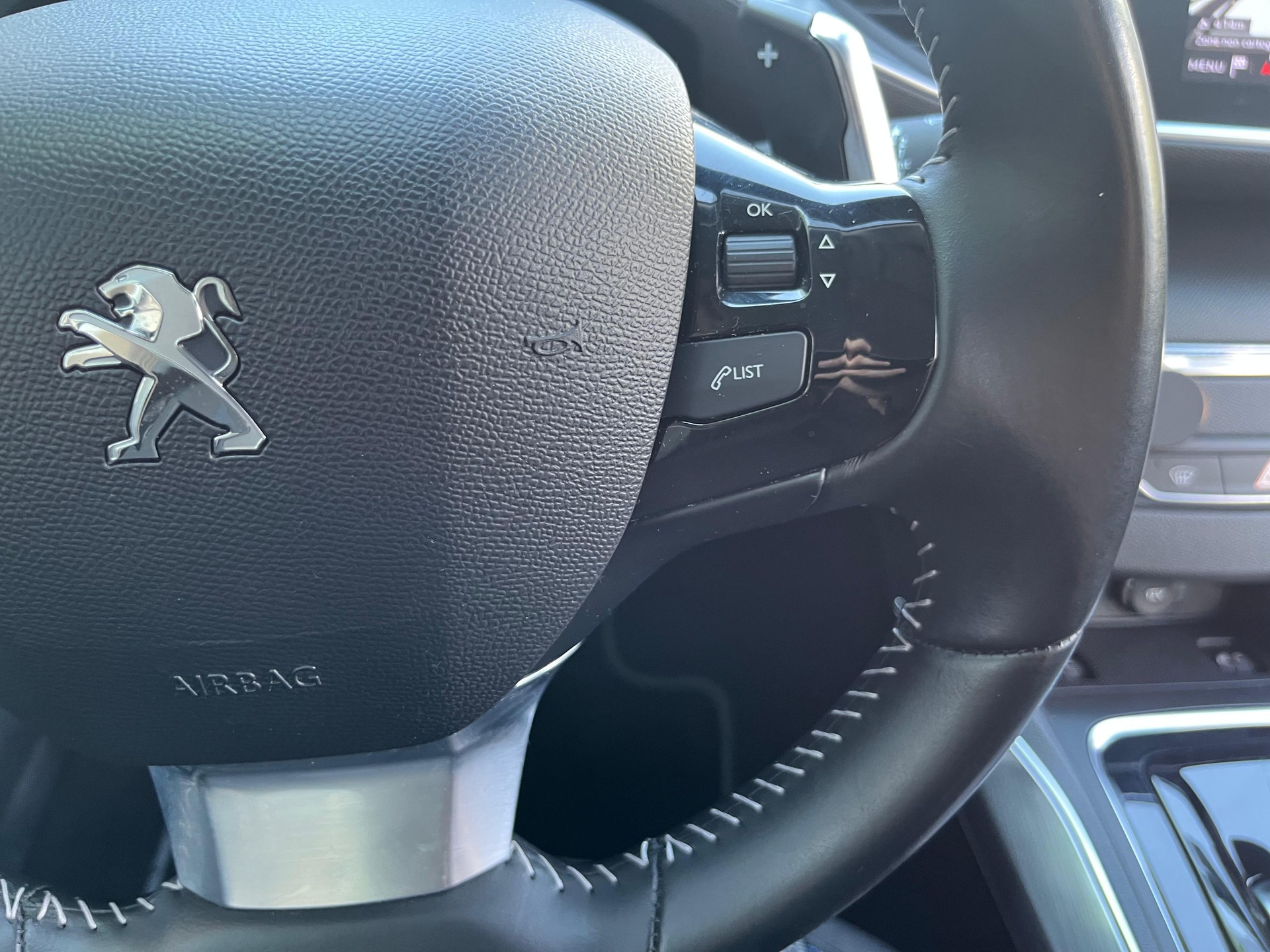 PEUGEOT 308 SW 1.2 Pure Tech Style EAT8-image-15