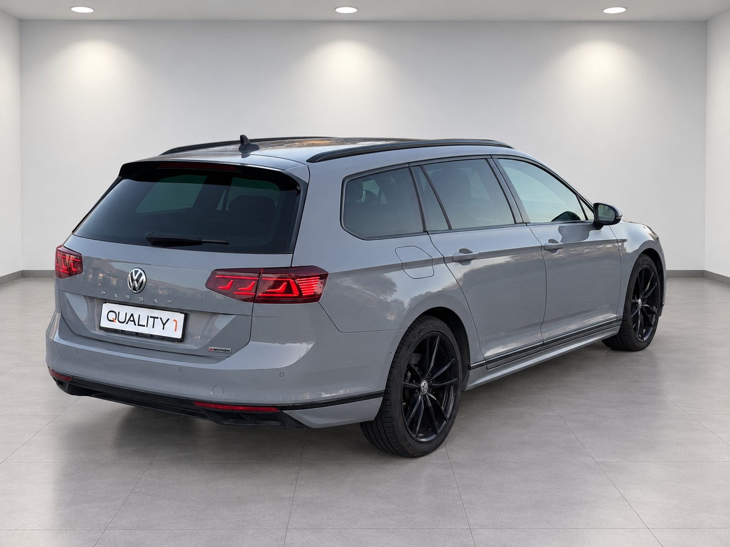 VW Passat 2.0 TDI BMT R-Line Edition 4Motion DSG - NR 1814 / 2000-image-5