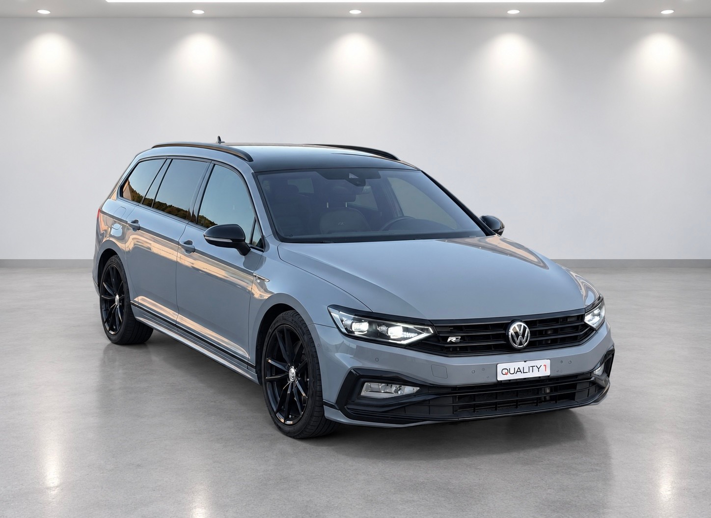 VW Passat 2.0 TDI BMT R-Line Edition 4Motion DSG - NR 1814 / 2000-image-0