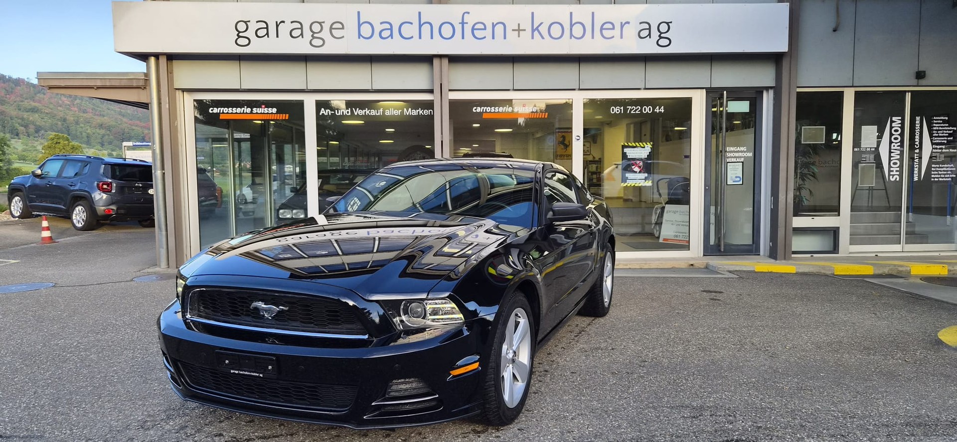 FORD MUSTANG-image-0
