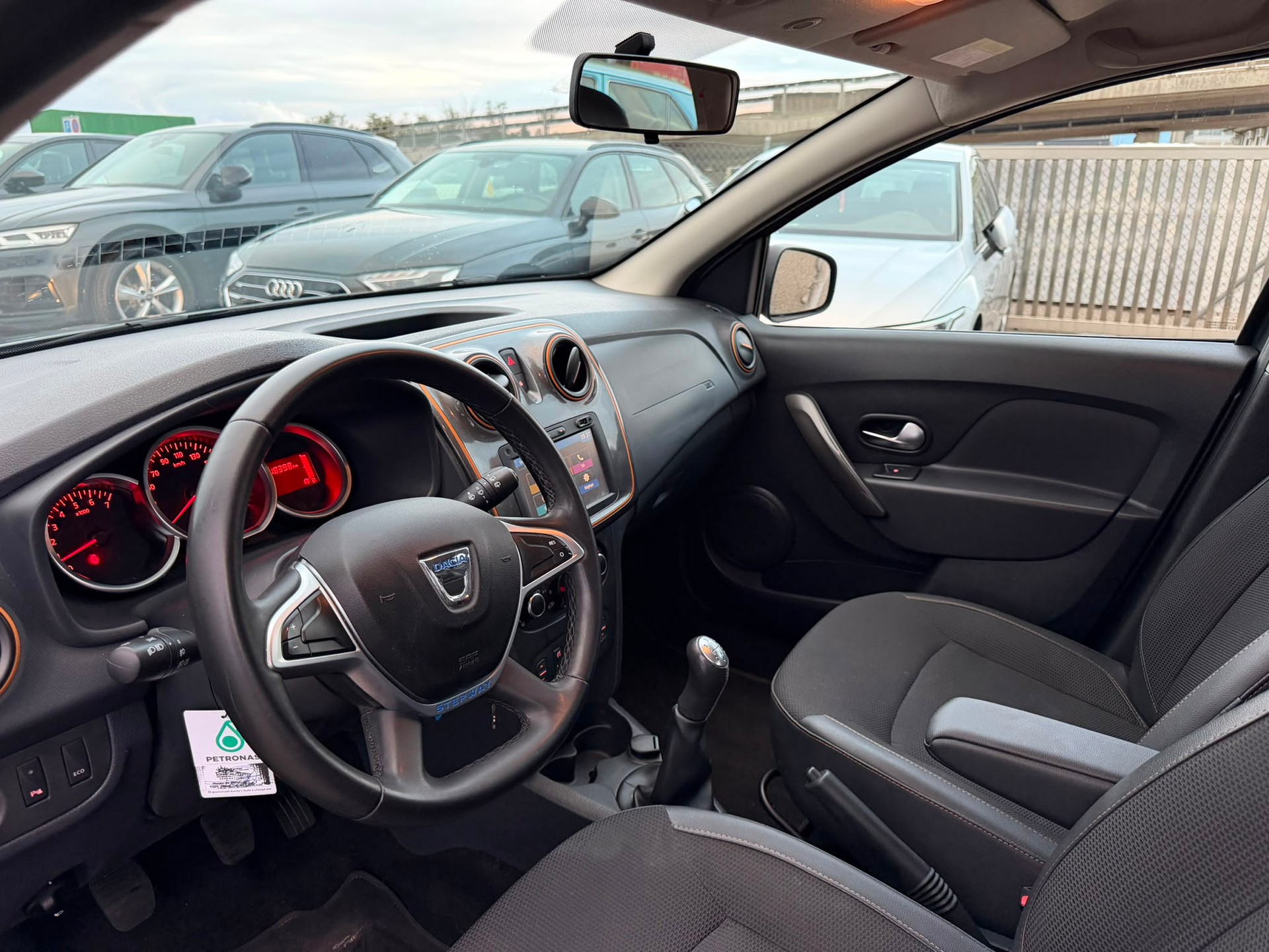 DACIA Sandero Tce 90 Stepway Unlimited expertiser garantie 2 ans 🇨🇭-image-7