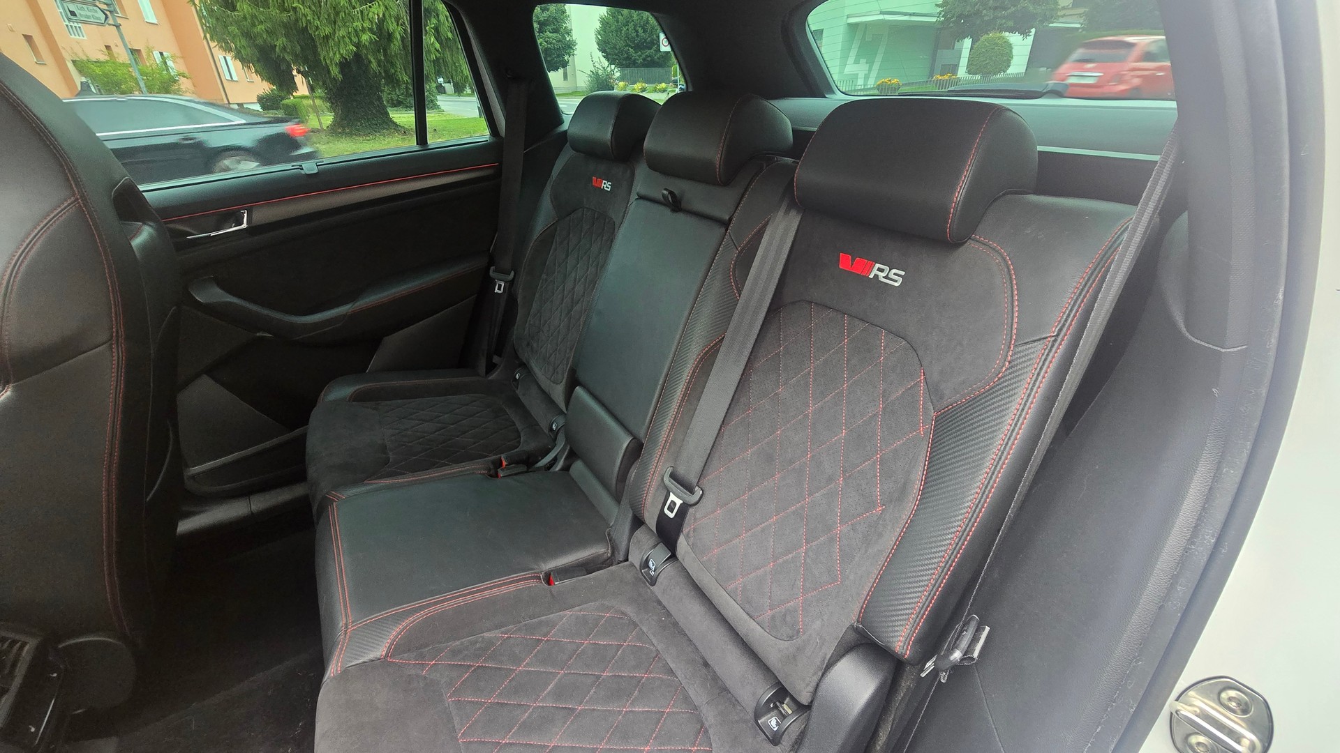 SKODA Kodiaq 2.0 Bi-TDI SCR RS 4x4 DSG-image-10