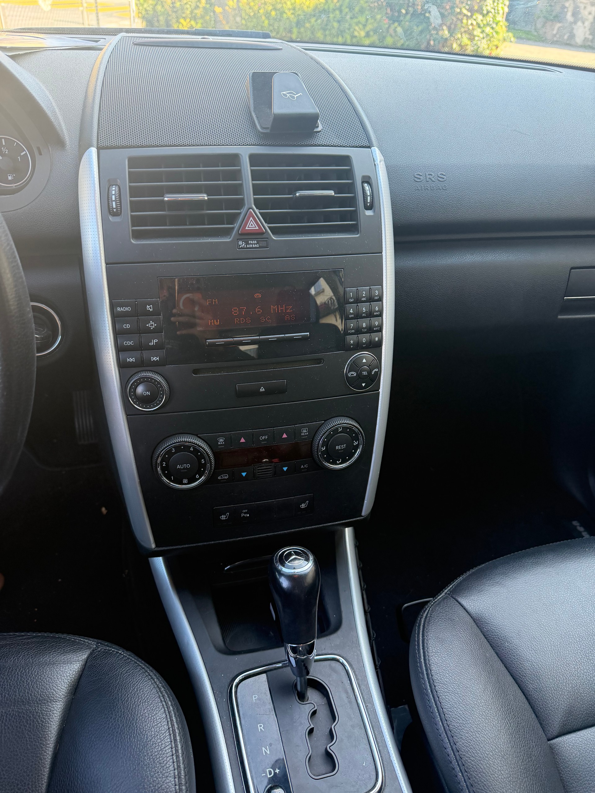 MERCEDES-BENZ A 200 T Avantgarde-image-5