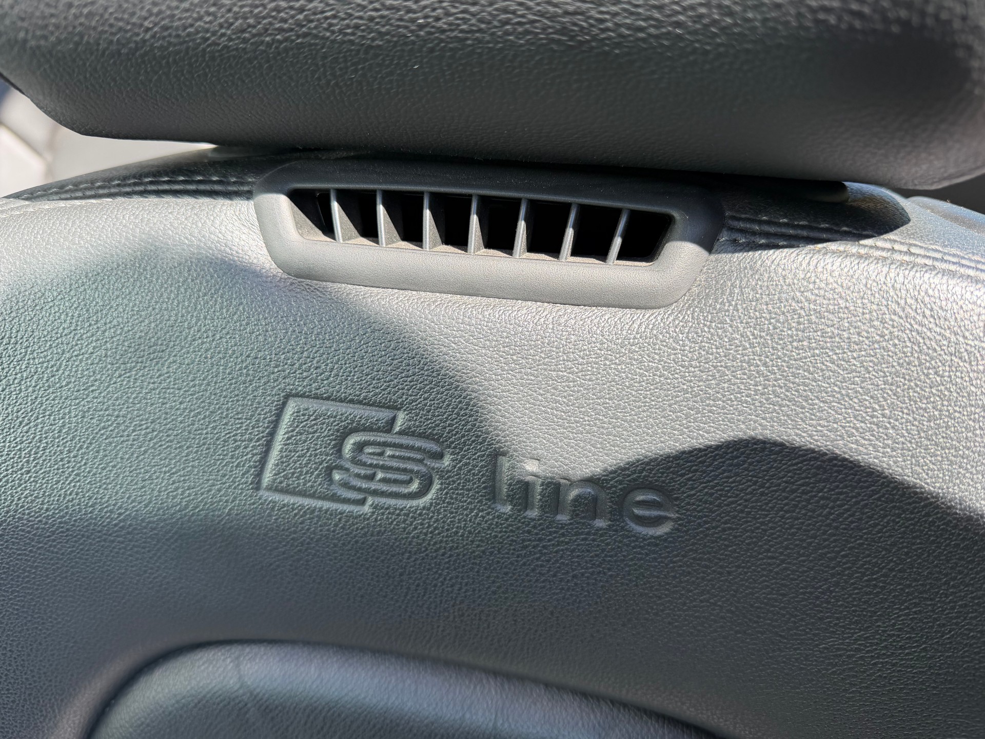 AUDI A5 Cabriolet S- Line 2.0 TFSI-image-6