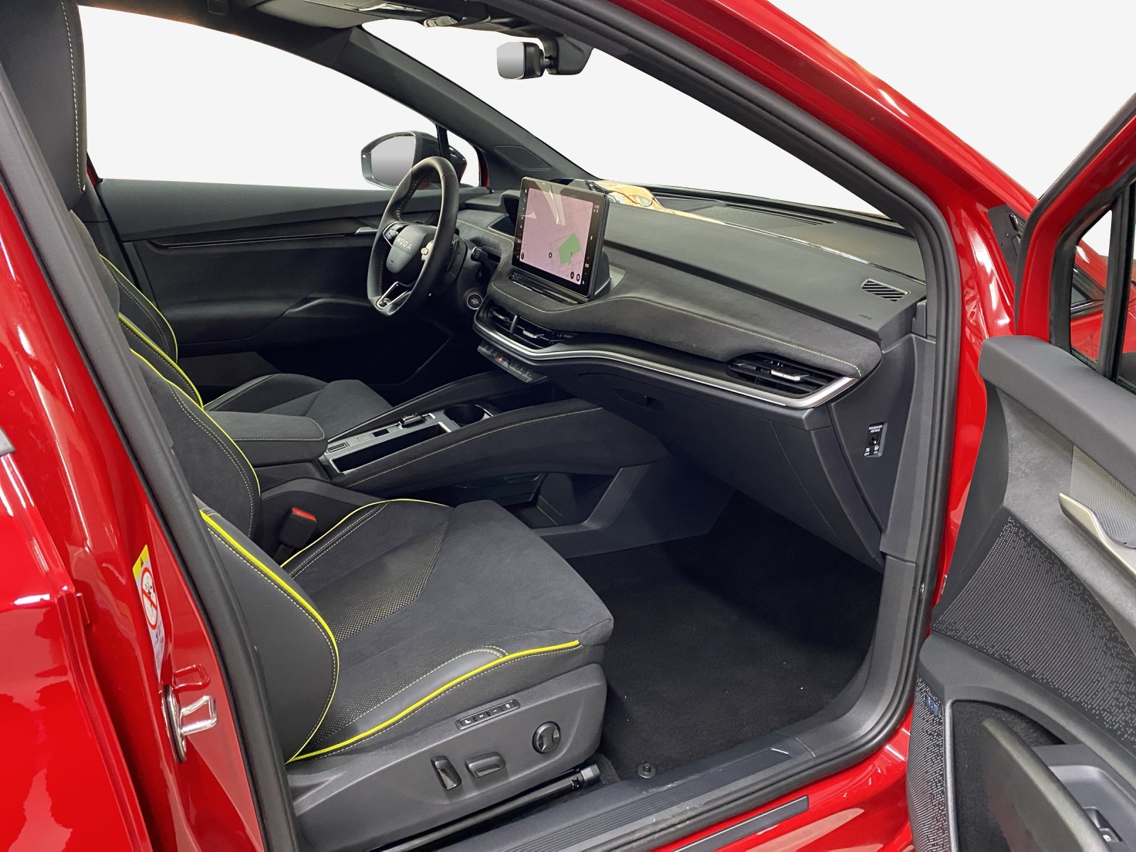 SKODA Elroq RS 4x4-image-13