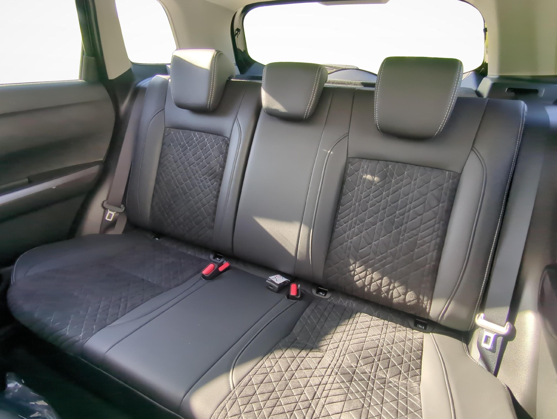 SUZUKI Vitara 1.4 T Compact Top Hybrid 4x4 / 1.99% Leasing-image-10
