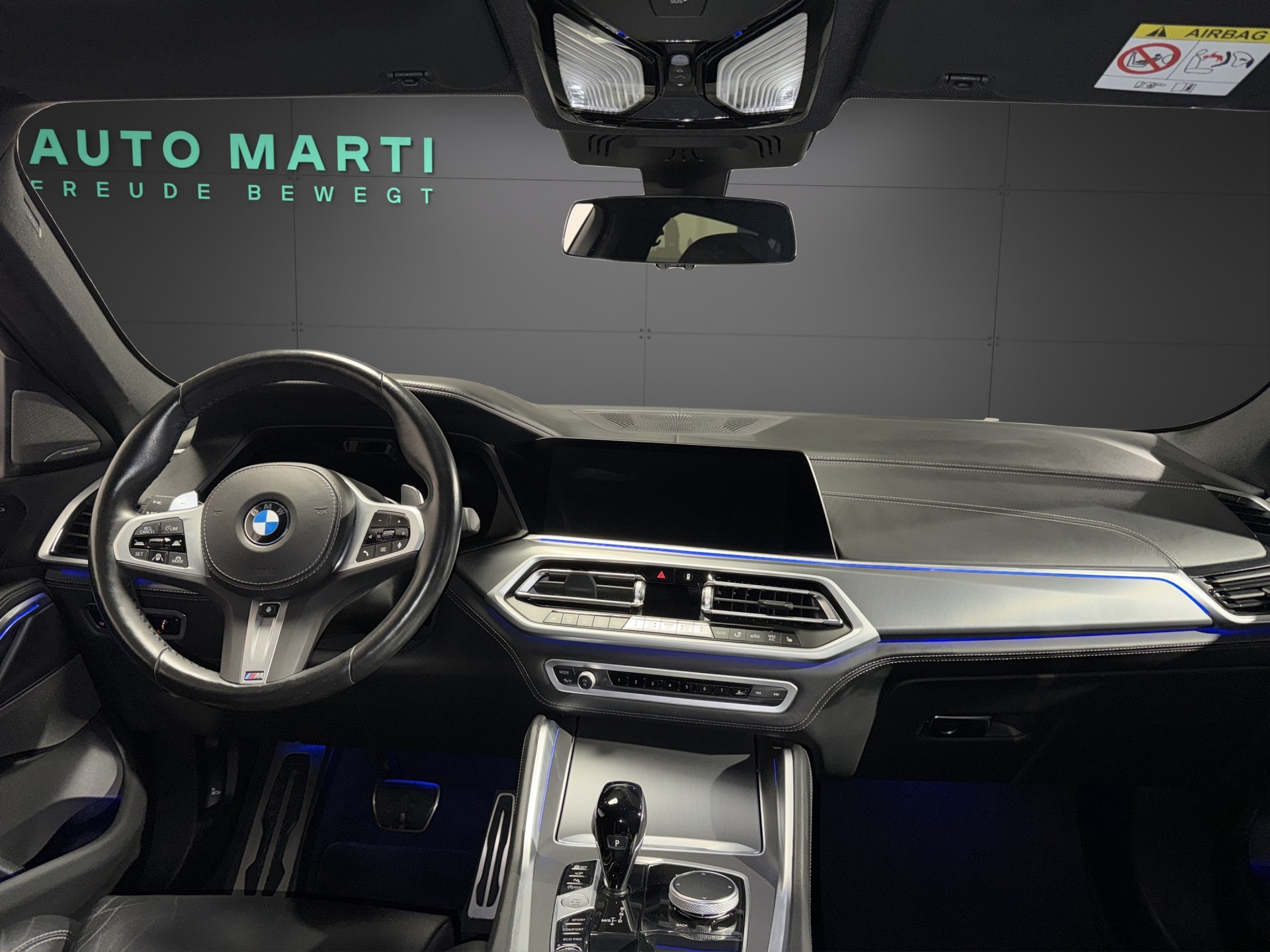 BMW X6 M50i-image-19