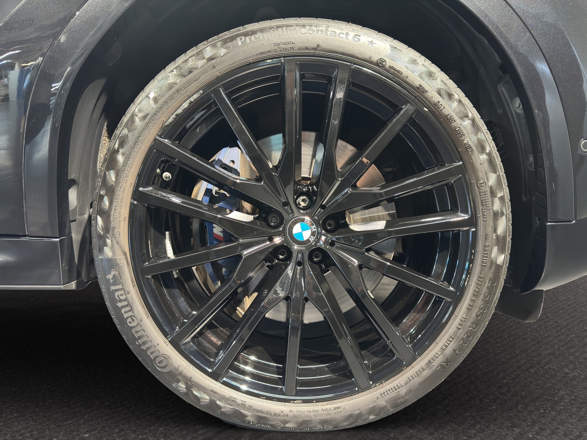 BMW X6 M50i-image-14