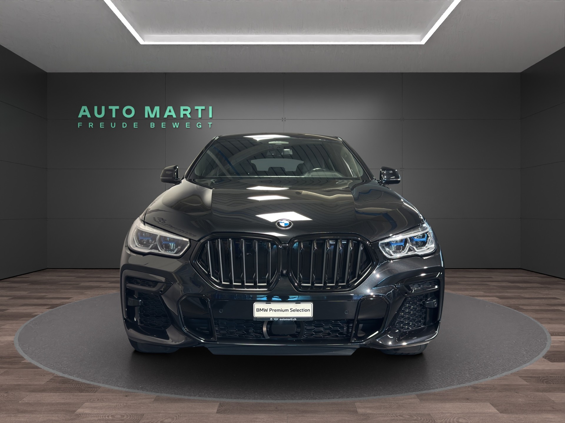 BMW X6 M50i-image-4