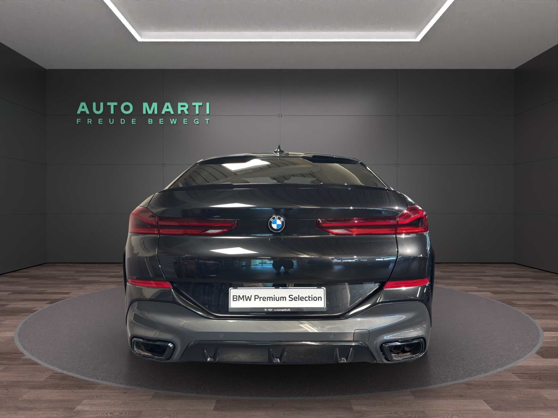 BMW X6 M50i-image-2
