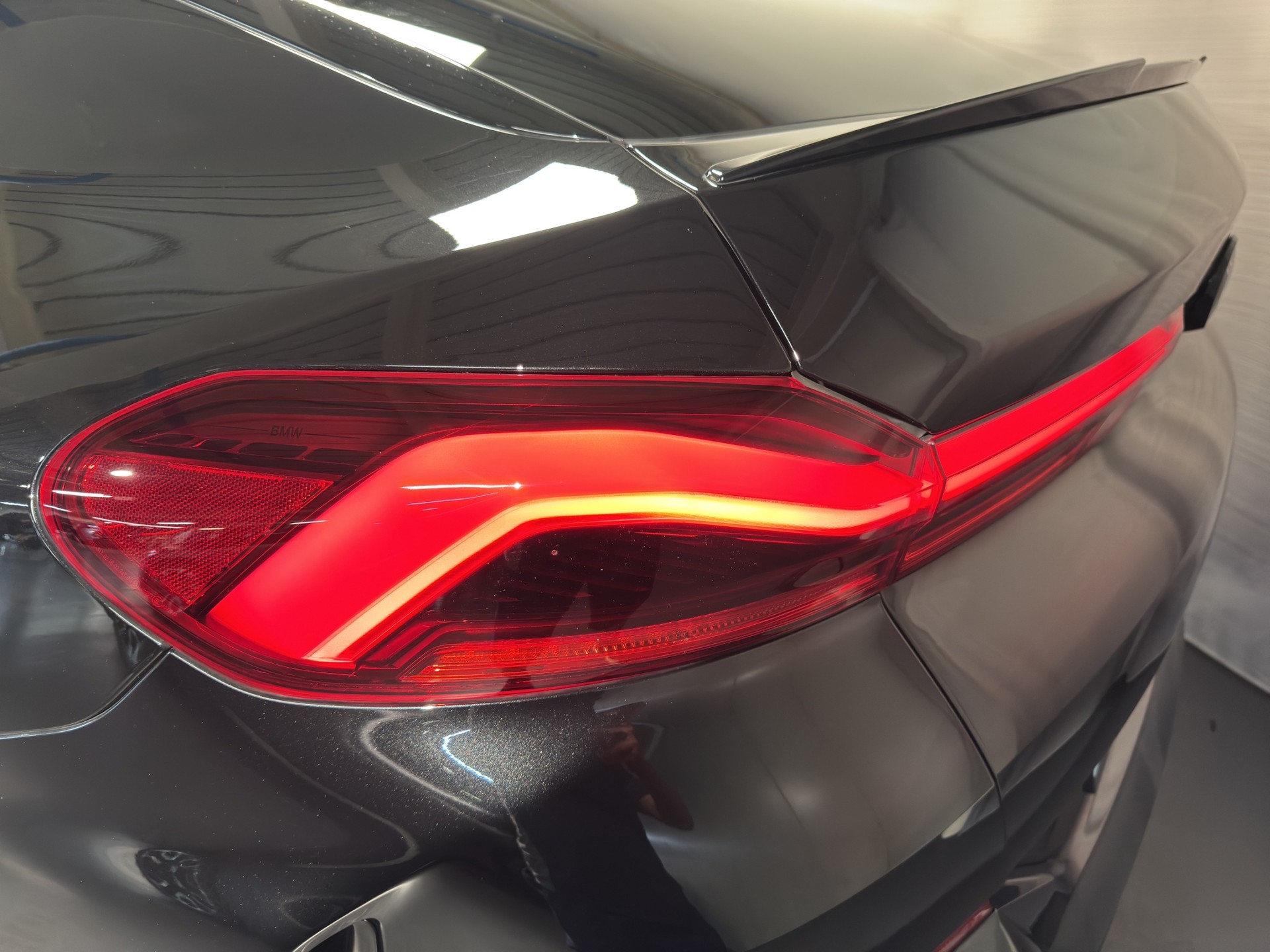 BMW X6 M50i-image-5