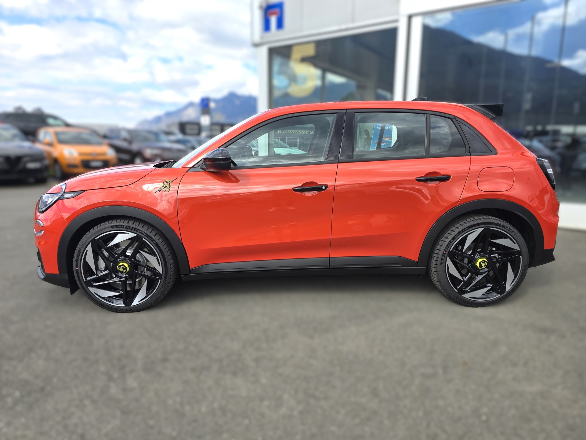FIAT Abarth 600e Turismo-image-2