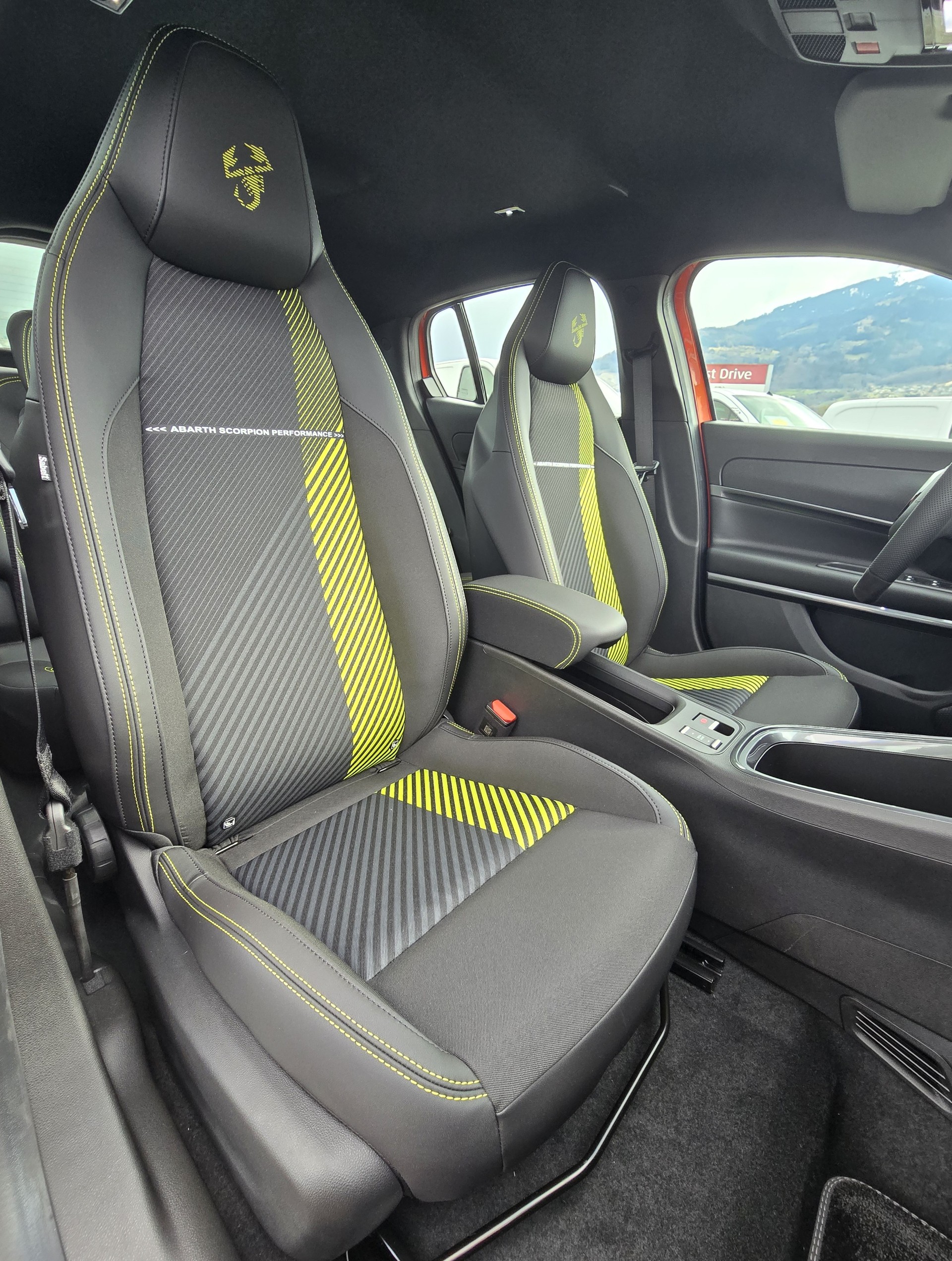 FIAT Abarth 600e Turismo-image-19