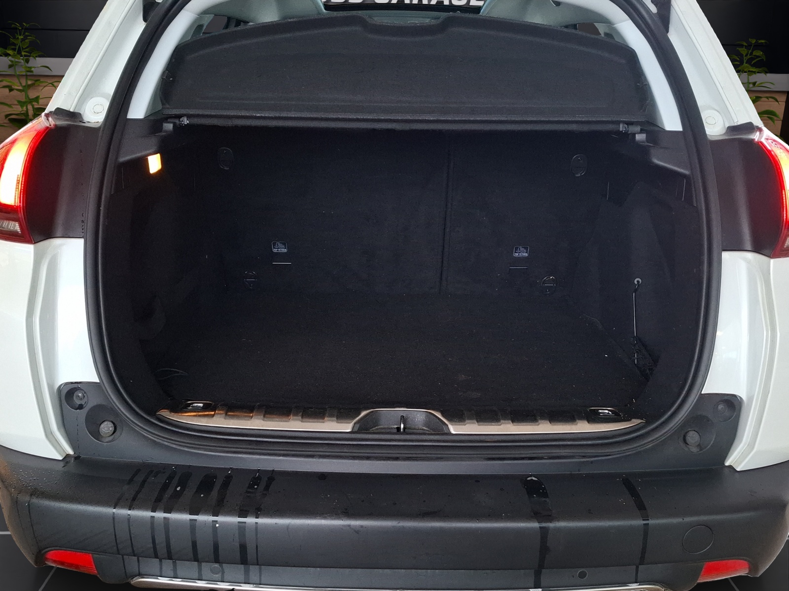 PEUGEOT 2008 1.2 PureTech Active-image-8