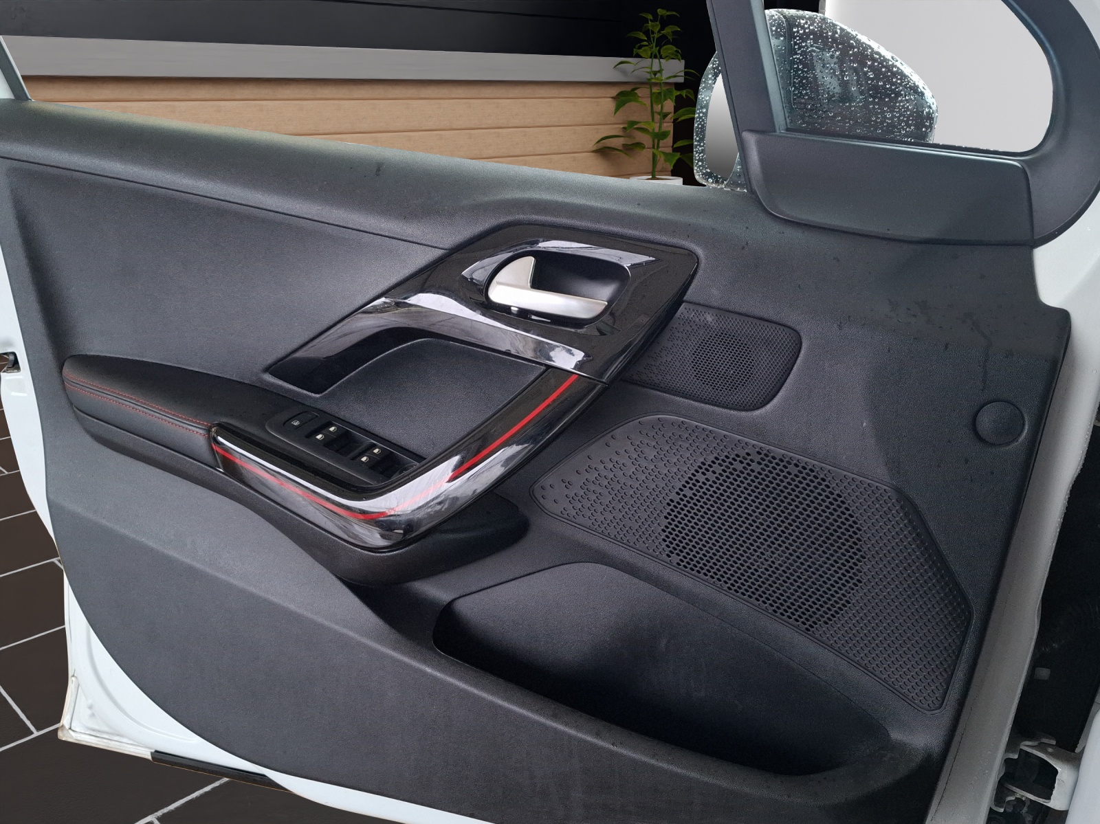 PEUGEOT 2008 1.2 PureTech Active-image-12