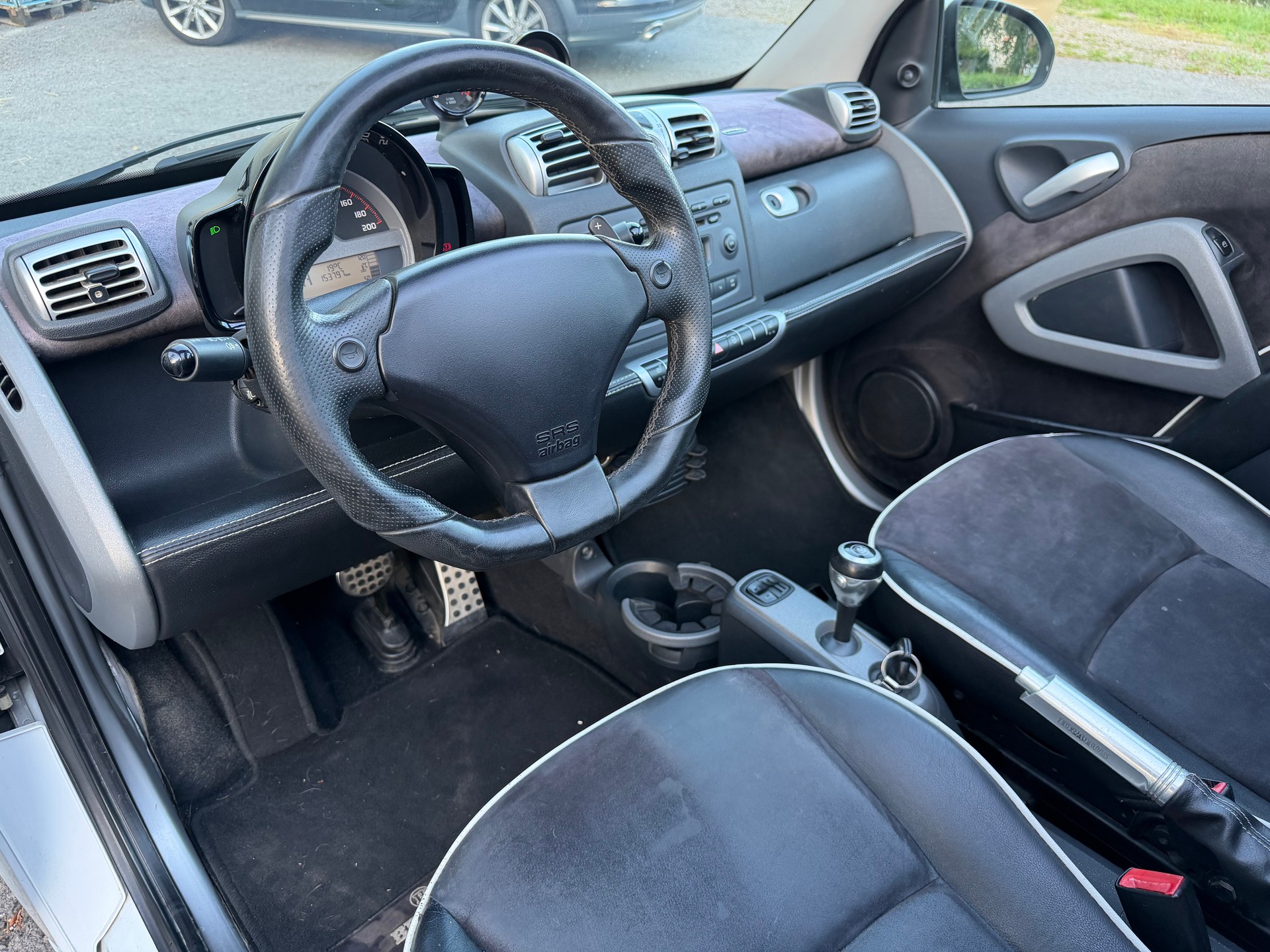 SMART 👉🏻fortwo BRABUS softouch-image-14
