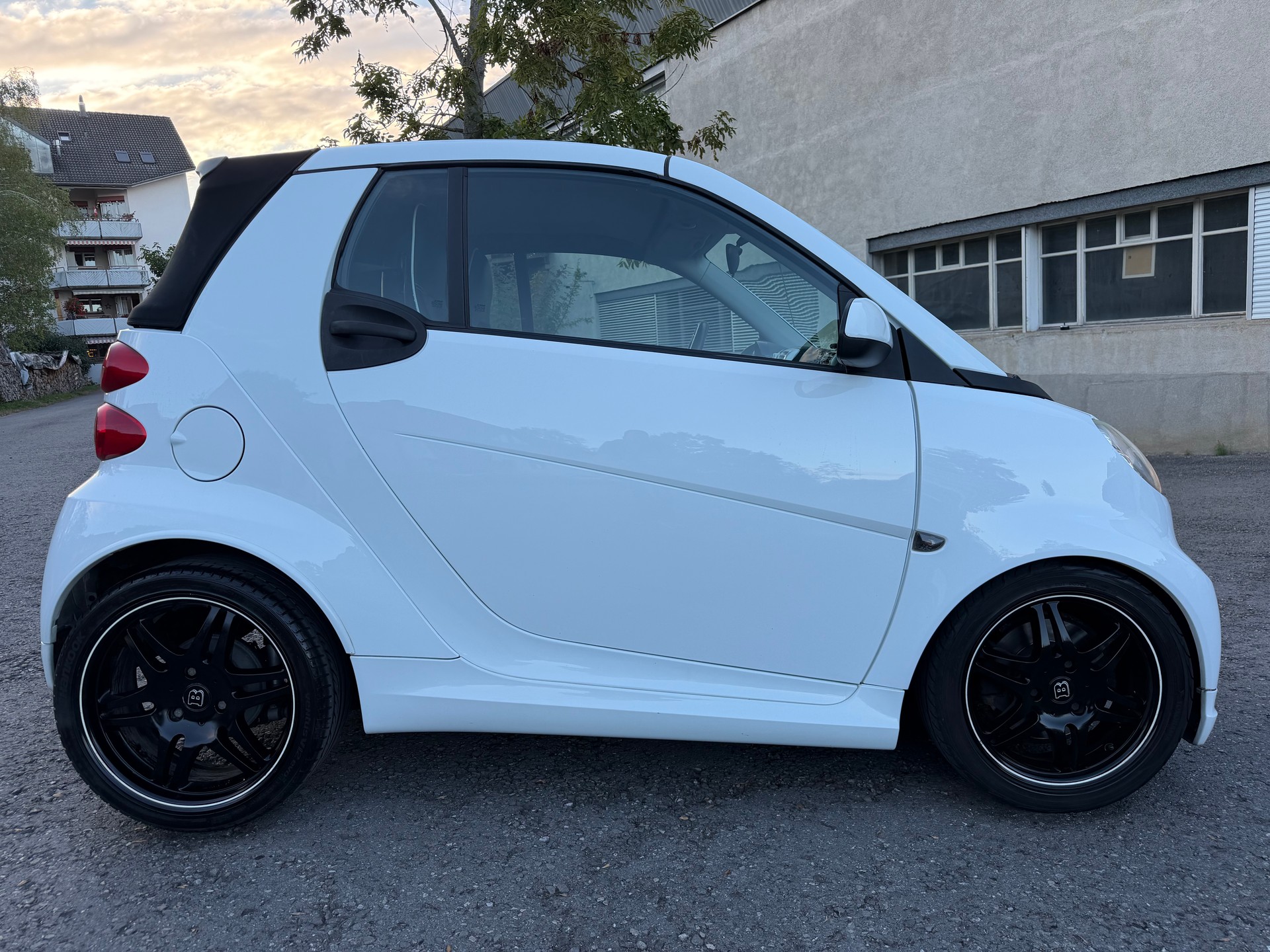 SMART 👉🏻fortwo BRABUS softouch-image-2