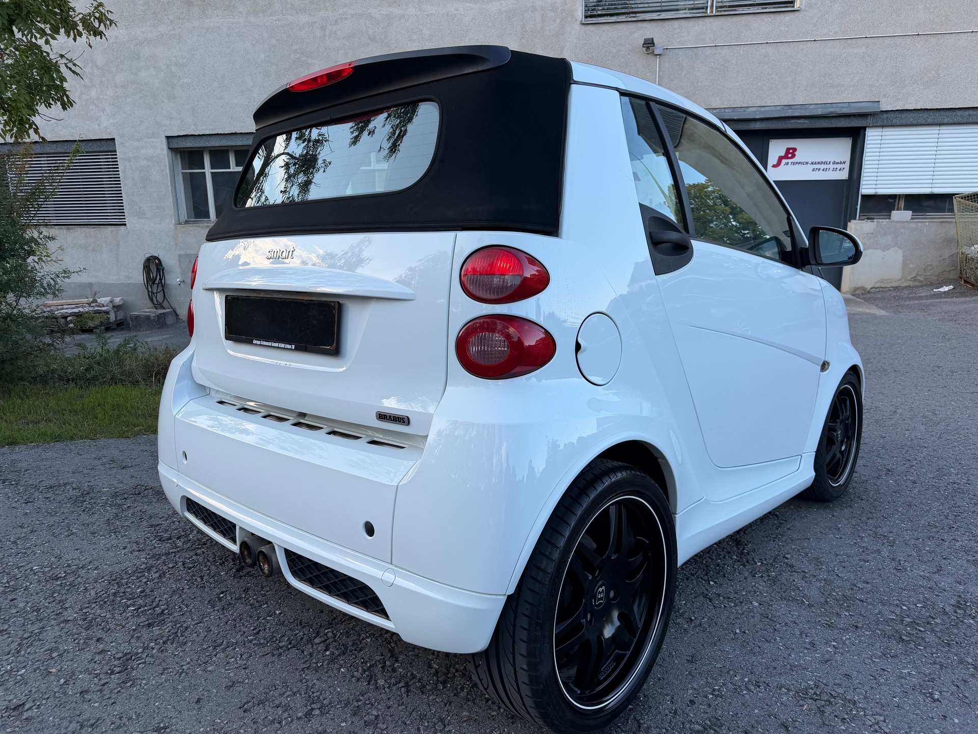 SMART 👉🏻fortwo BRABUS softouch-image-3