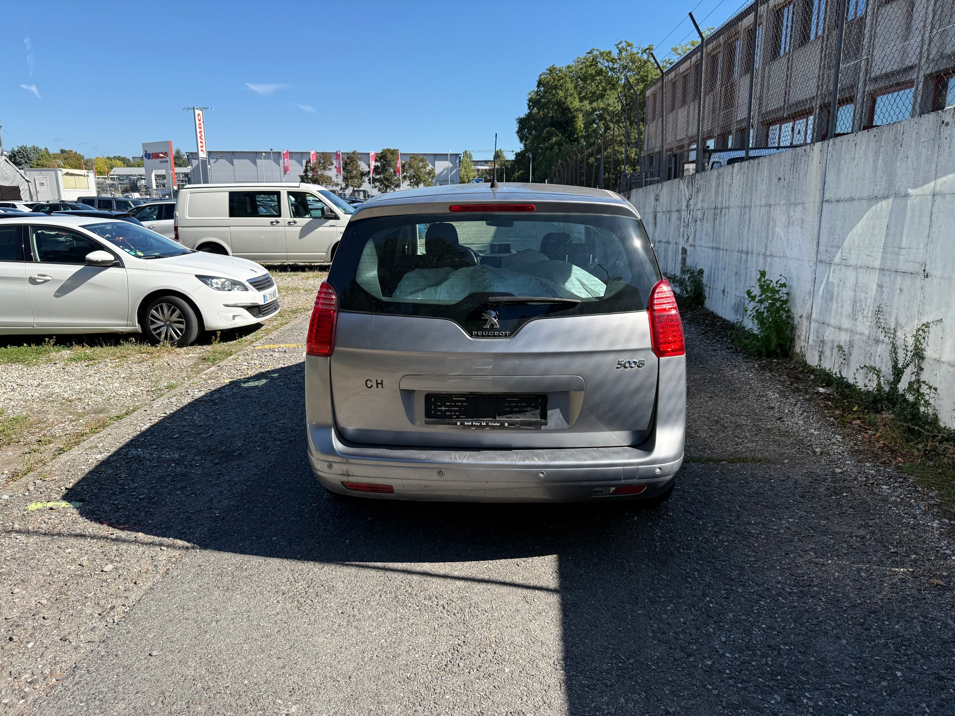 PEUGEOT 5008 1.6 16V T Active-image-3