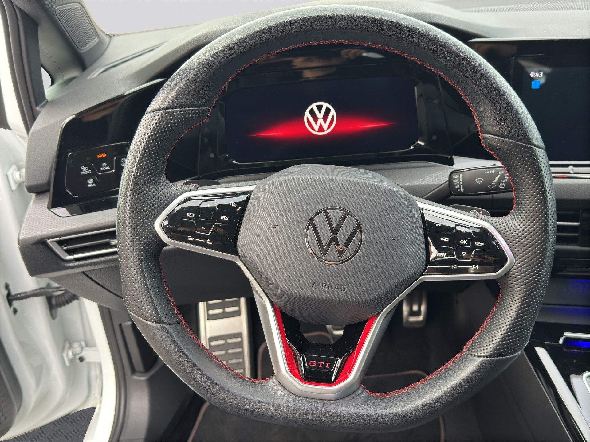 VW Golf 2.0 TSI GTI DSG-image-8