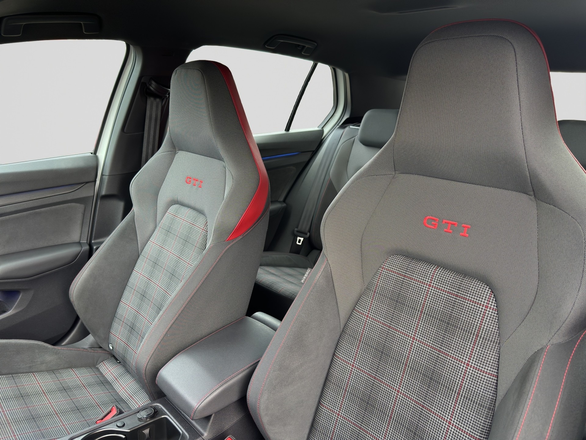 VW Golf 2.0 TSI GTI DSG-image-5