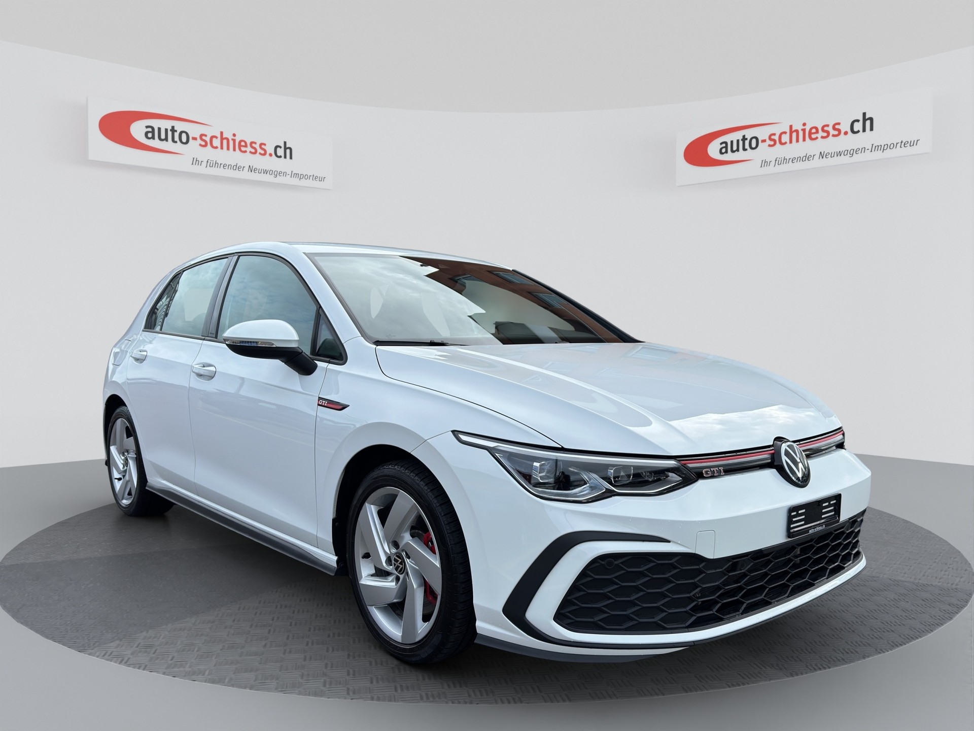 VW Golf 2.0 TSI GTI DSG-image-0