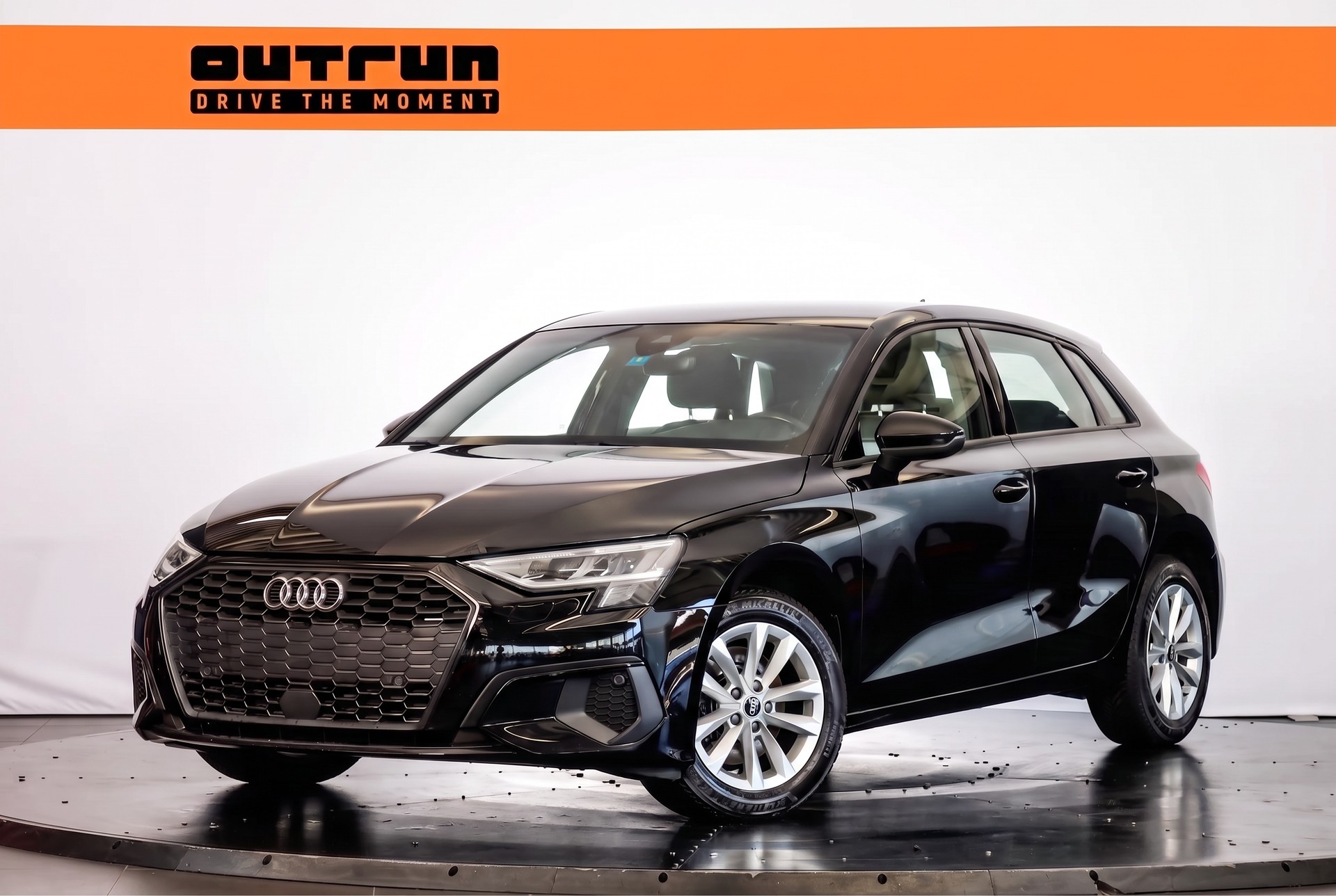 AUDI A3 Sportback 35 TFSI Audi drive select / Smartphone interface / Non-fumeur-image-0