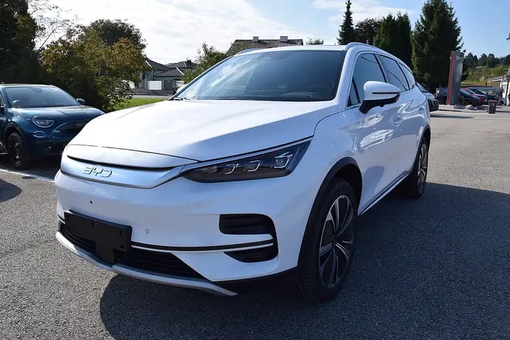 BYD Tang Flagship 4 x 4 / 7-Sitzer-image-2