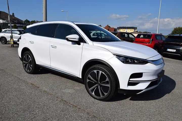 BYD Tang Flagship 4 x 4 / 7-Sitzer-image-0