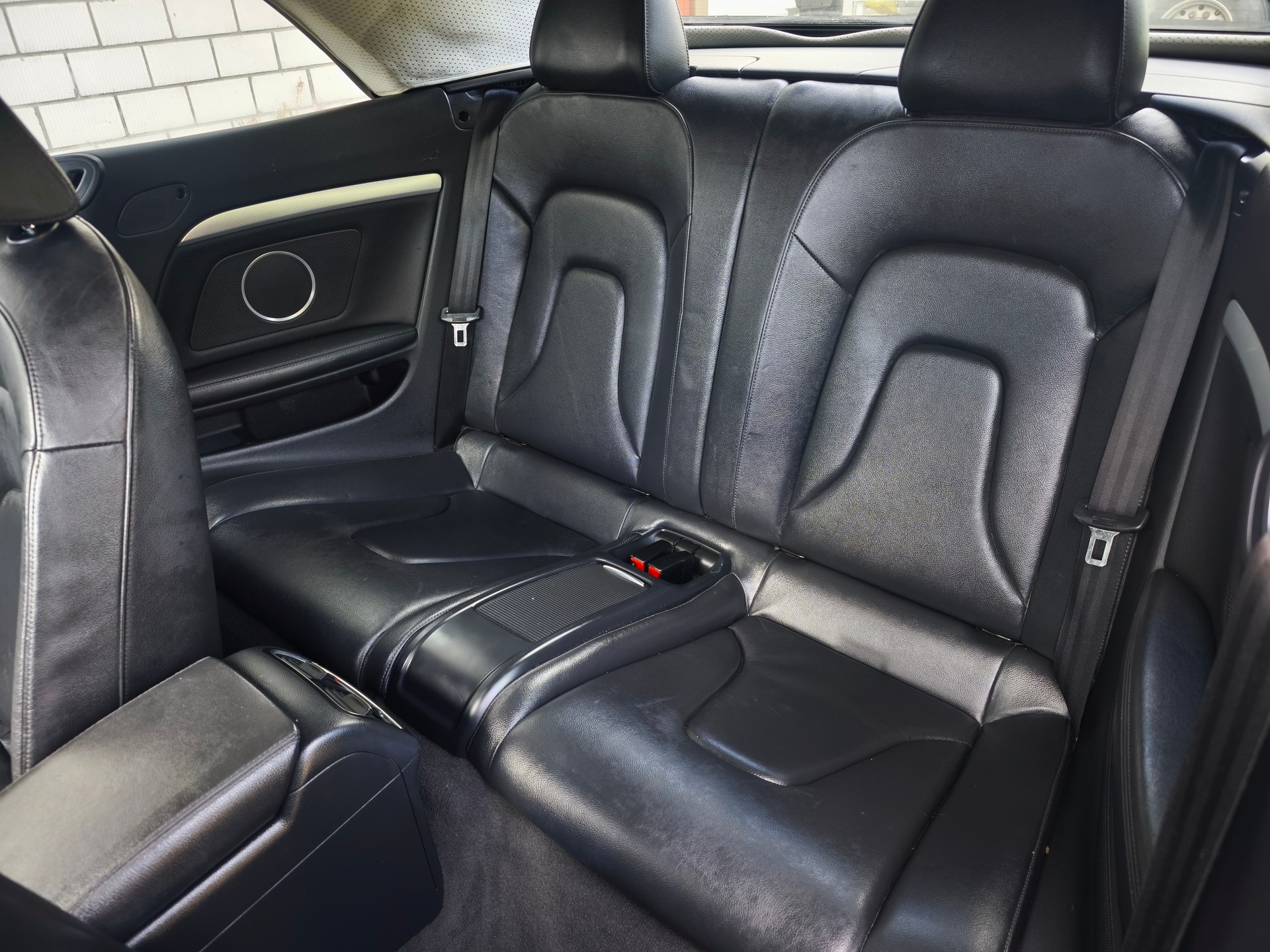 AUDI A5 Cabriolet 3.2 FSI multitronic-image-11