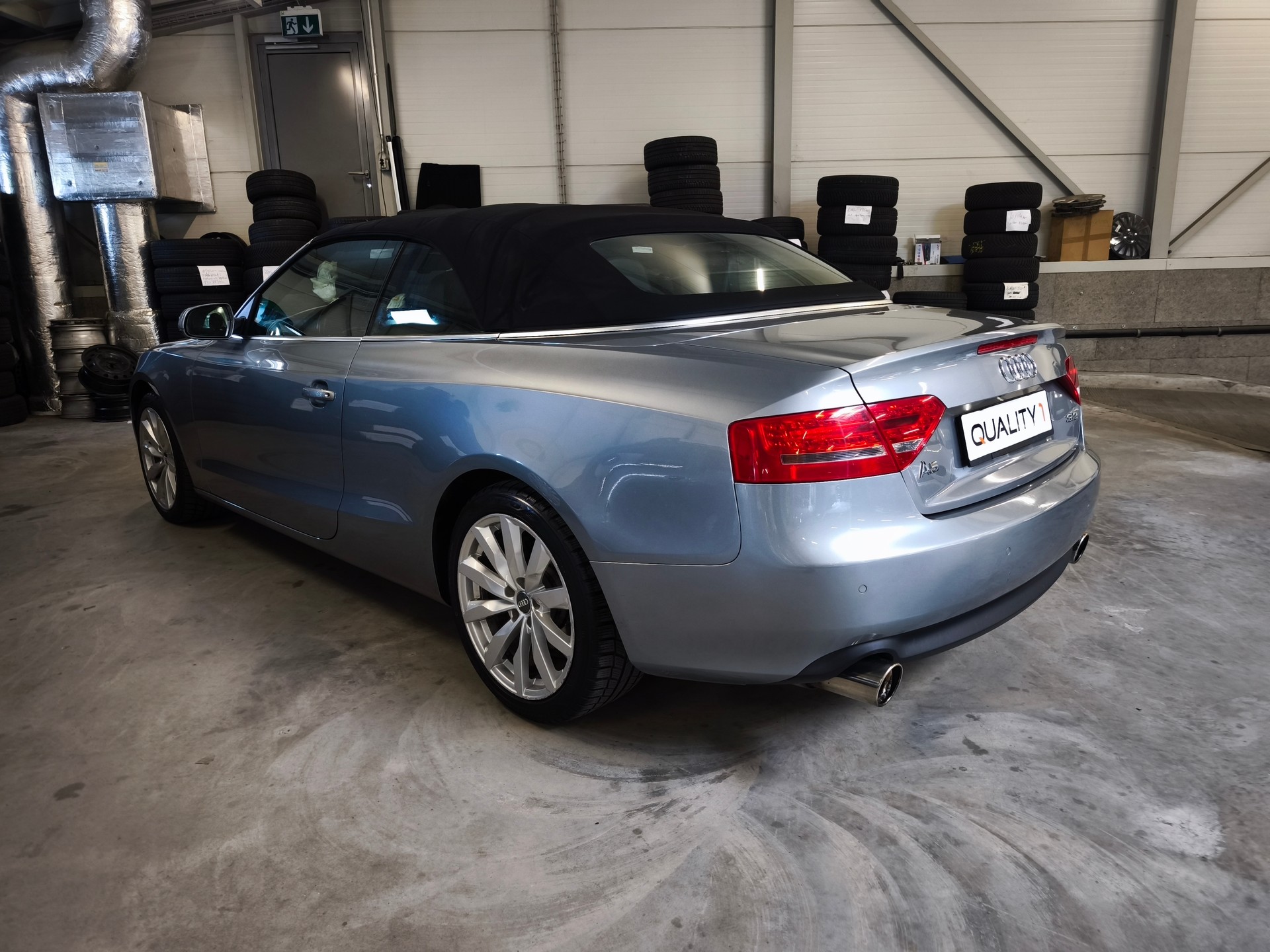 AUDI A5 Cabriolet 3.2 FSI multitronic-image-4