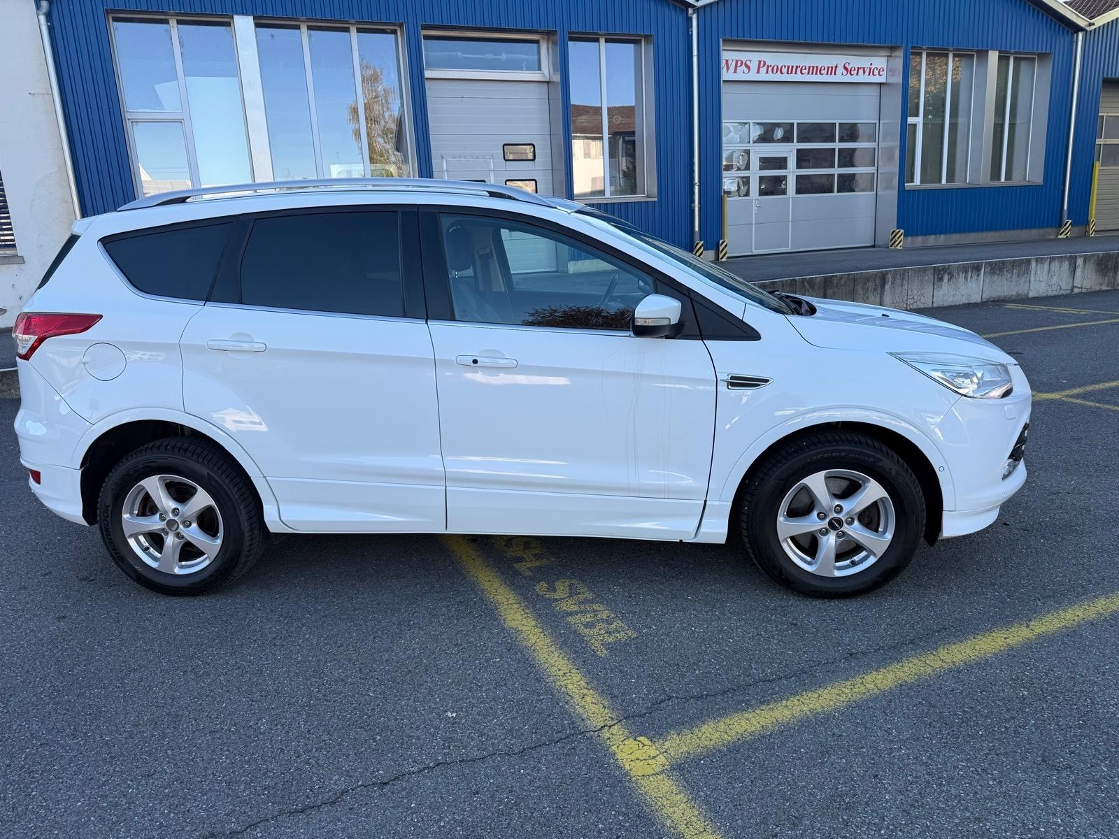 FORD Kuga 2.0 TDCi Carving 4WD PowerShift-image-4