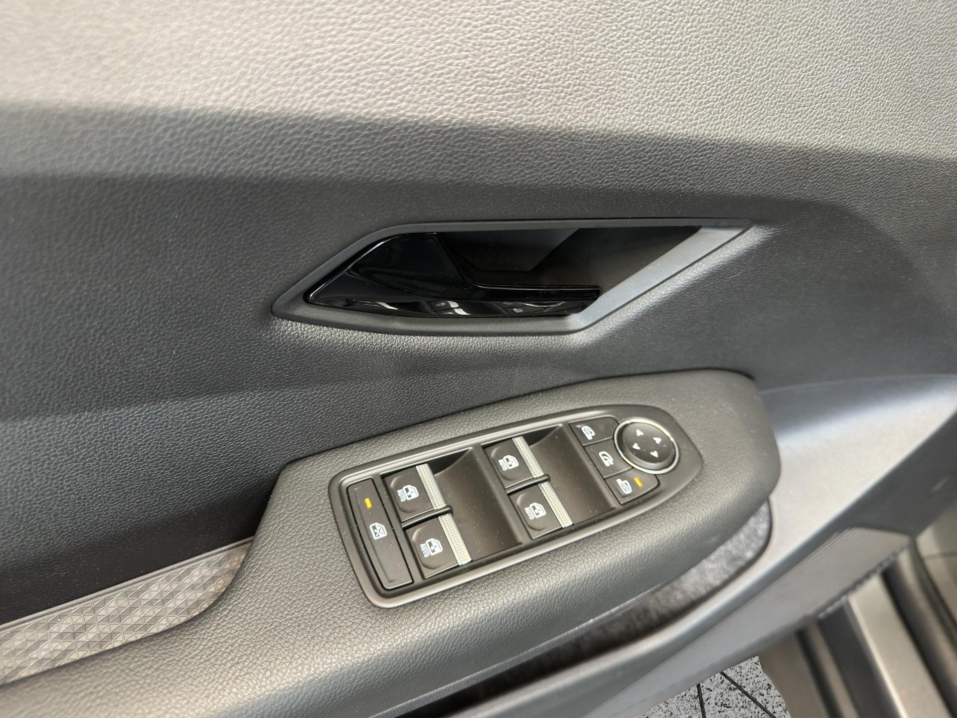 MITSUBISHI Eclipse Cross Inform-image-15
