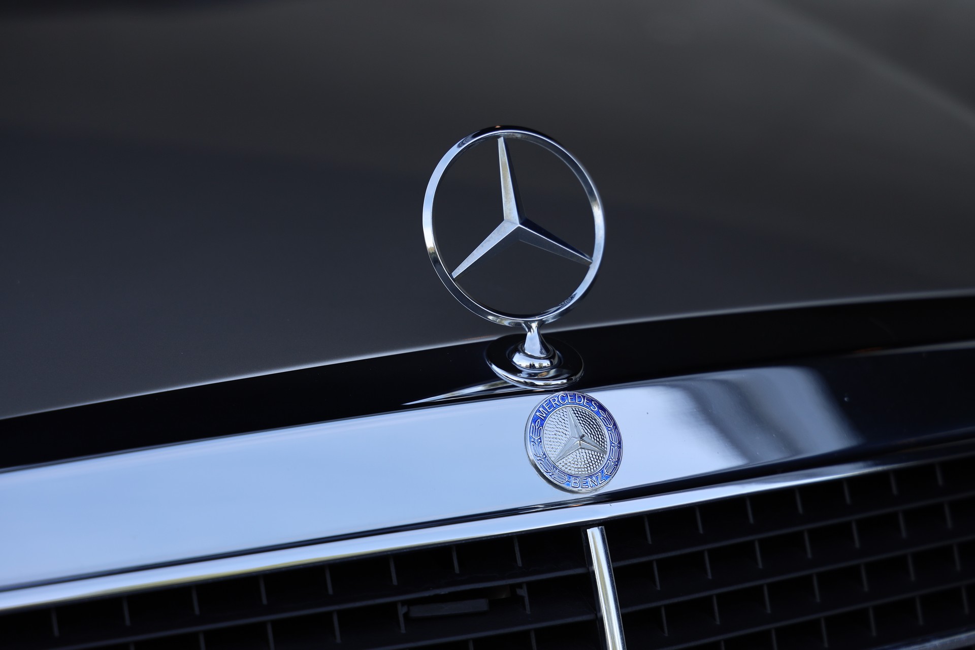MERCEDES-BENZ 190E-image-16