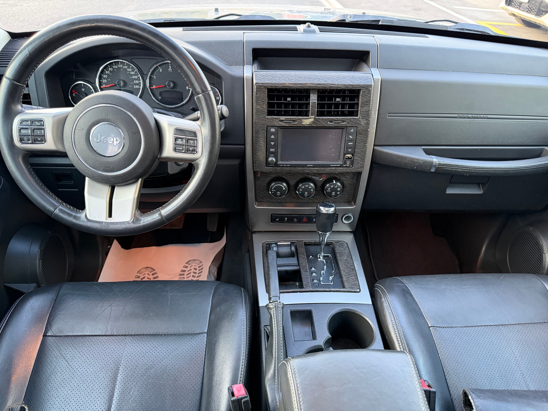 JEEP Cherokee 2.8 CRD Limited Automatic-image-11