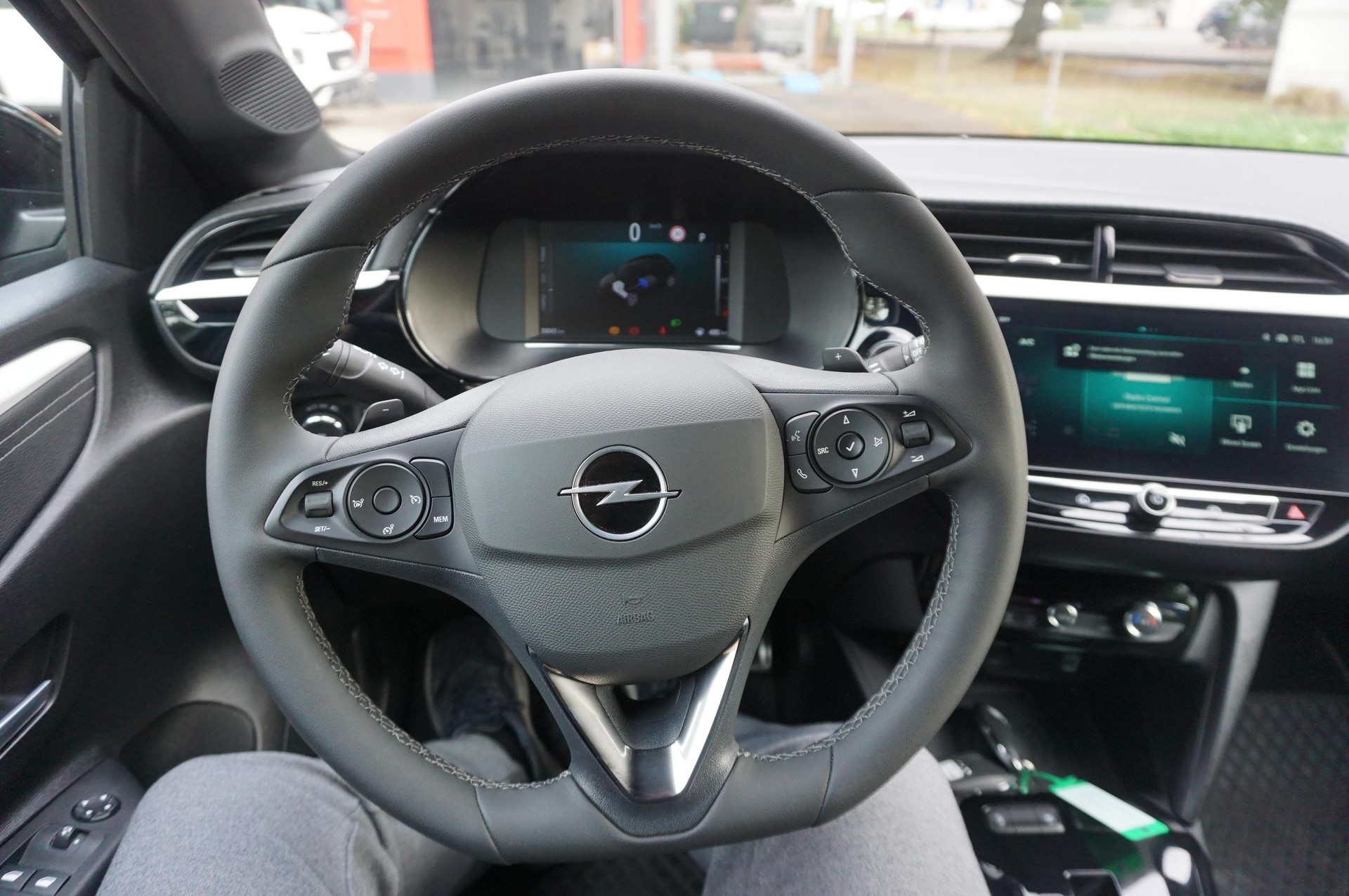 OPEL Corsa 1.2 T Hybrid GS Celebration Edition-image-9
