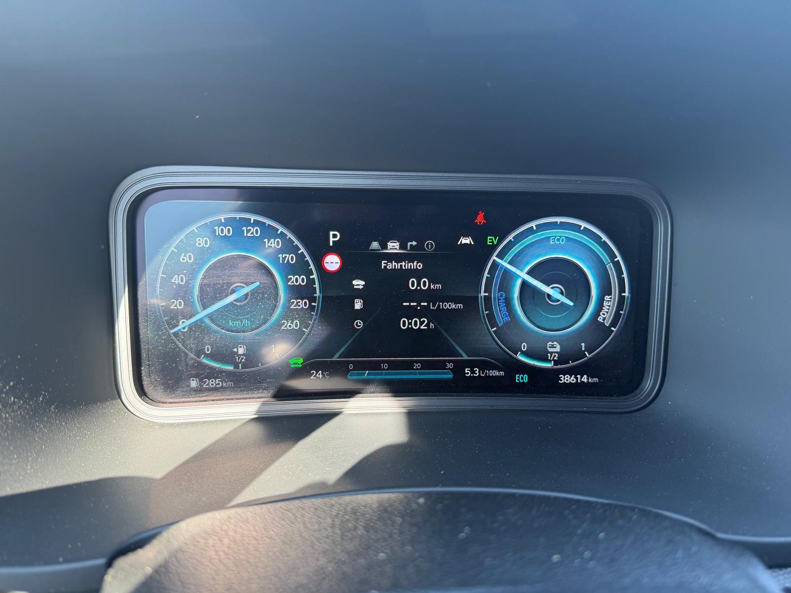 HYUNDAI Kona 1.6 GDi Hybrid Vertex-image-10